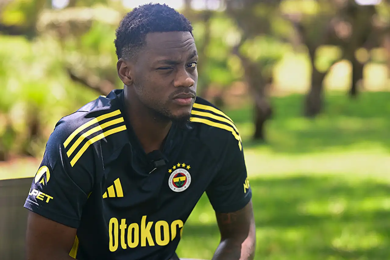 Fenerbahçe'nin yeni transferi Jhon Duran Türkiye'deki ilk röportajını AA'ya verdi