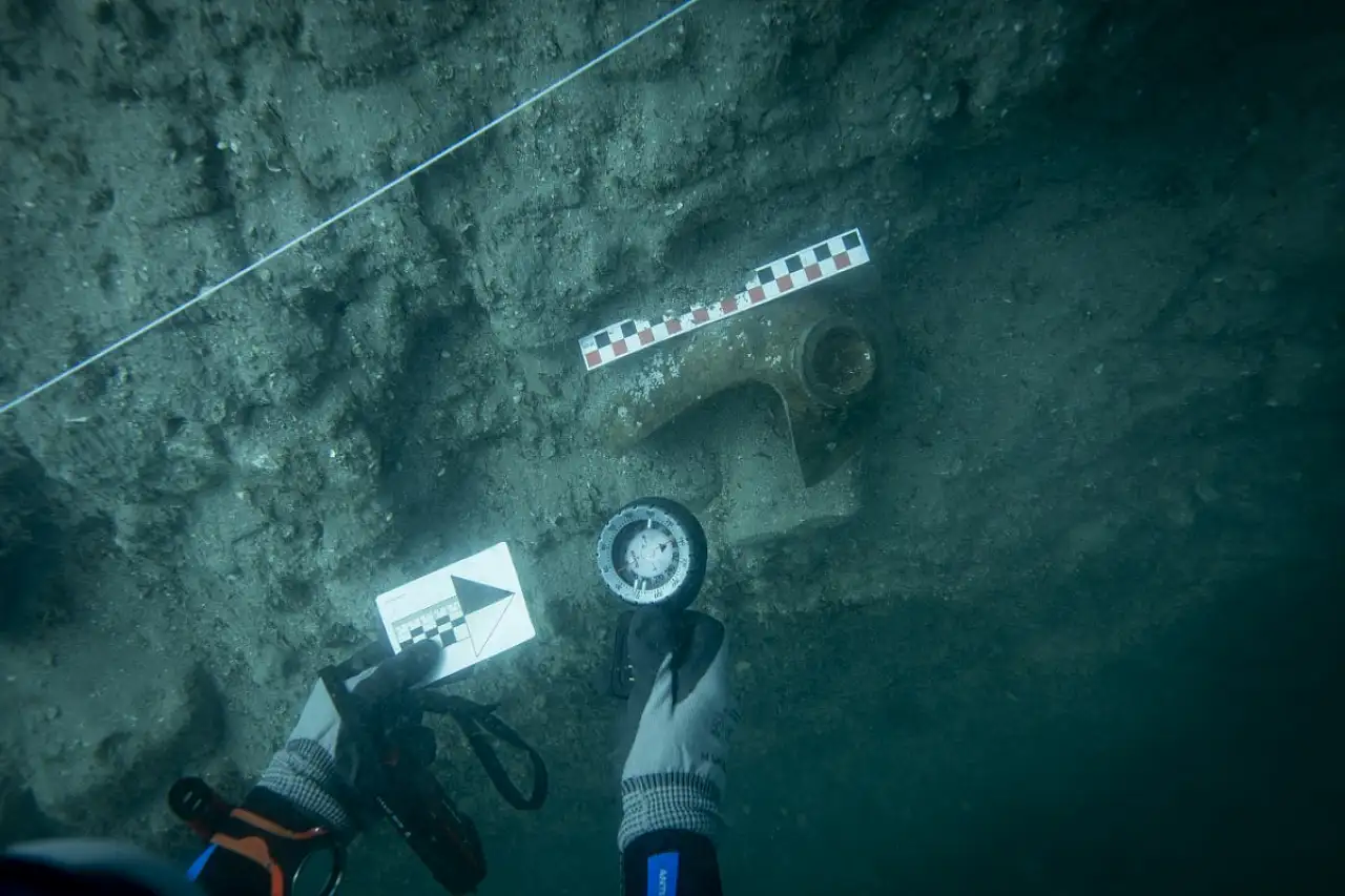 Dalgıç arkeologlar, su altında 7 bin yıllık limanda yeni keşifler için çalışıyor