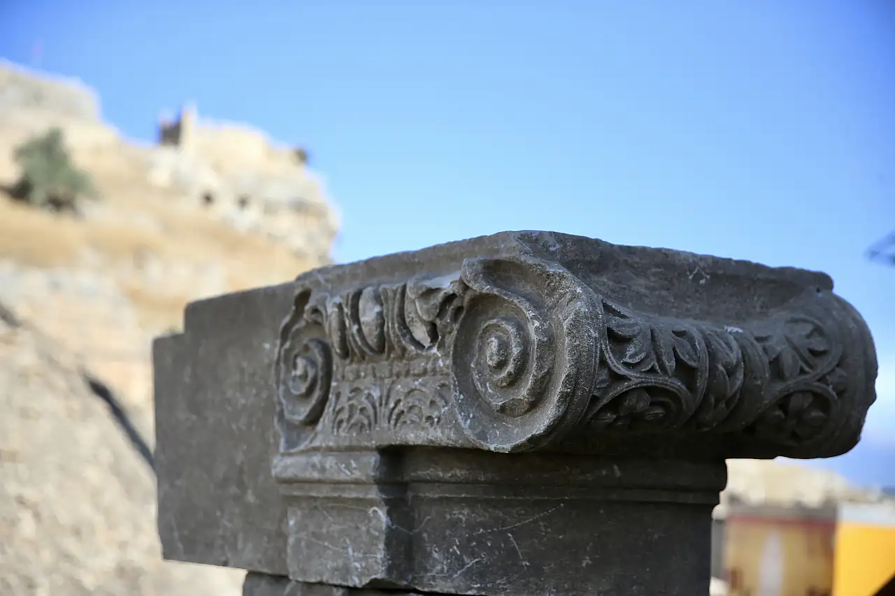 Tlos Antik Kenti'nde stadyum ile çevresindeki dükkanlar restore ediliyor