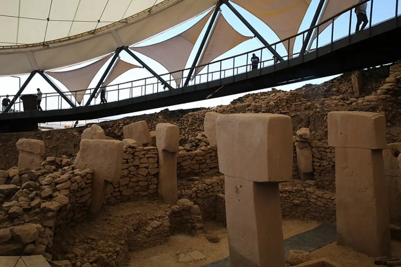 Göbeklitepe'de bulunan insan heykeli Neolitik Dönem algılarını yeniden şekillendiriyor