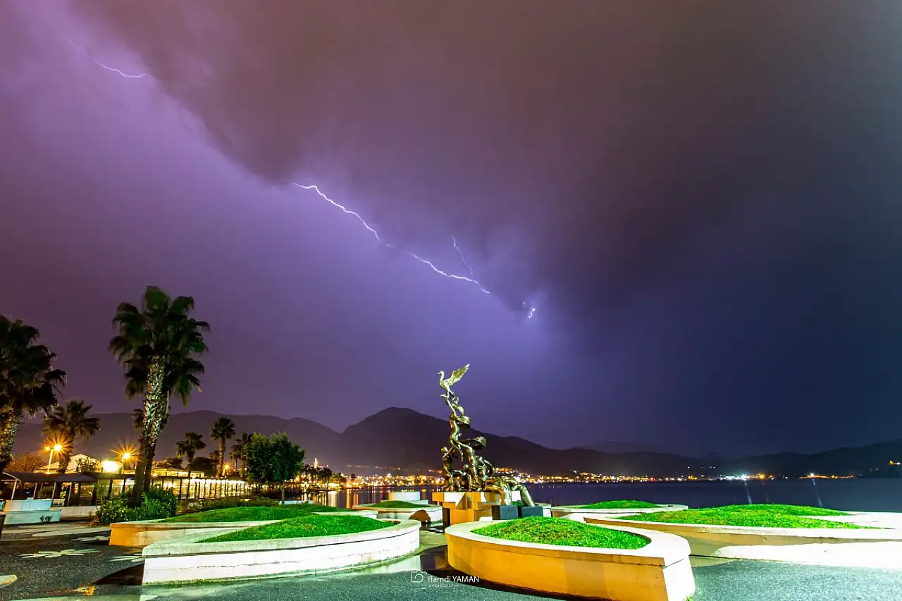 Fethiye'de 28 Ekim Salı Günü Gök Gürültülü Sağanak Yağış Bekleniyor
