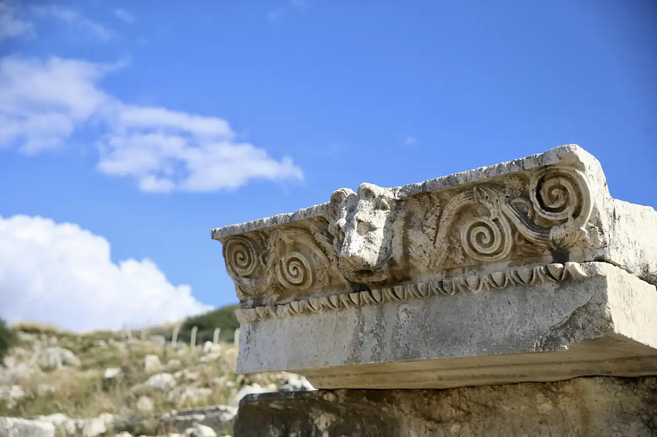 Letoon Kutsal Alanı'ndaki kazılar 'Geleceğe Miras Projesi'yle hızlanacak