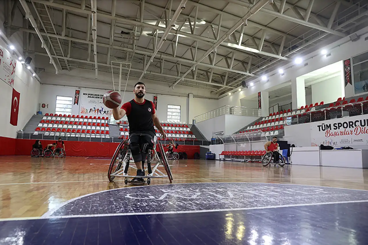 Mayına basması sonucu sol ayağını kaybetti, basketbolla yeniden ayağa kalktı