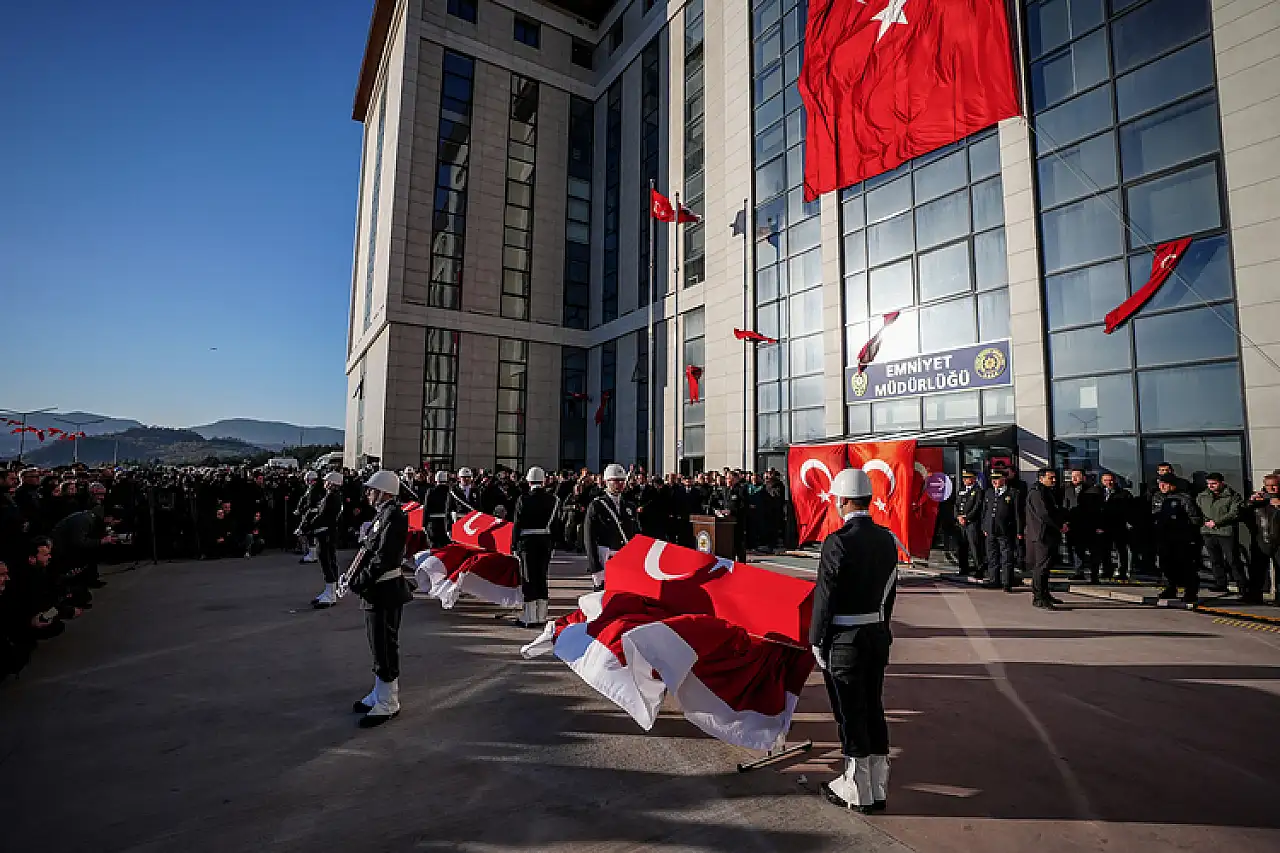 Şehitlerimizi uğurluyoruz