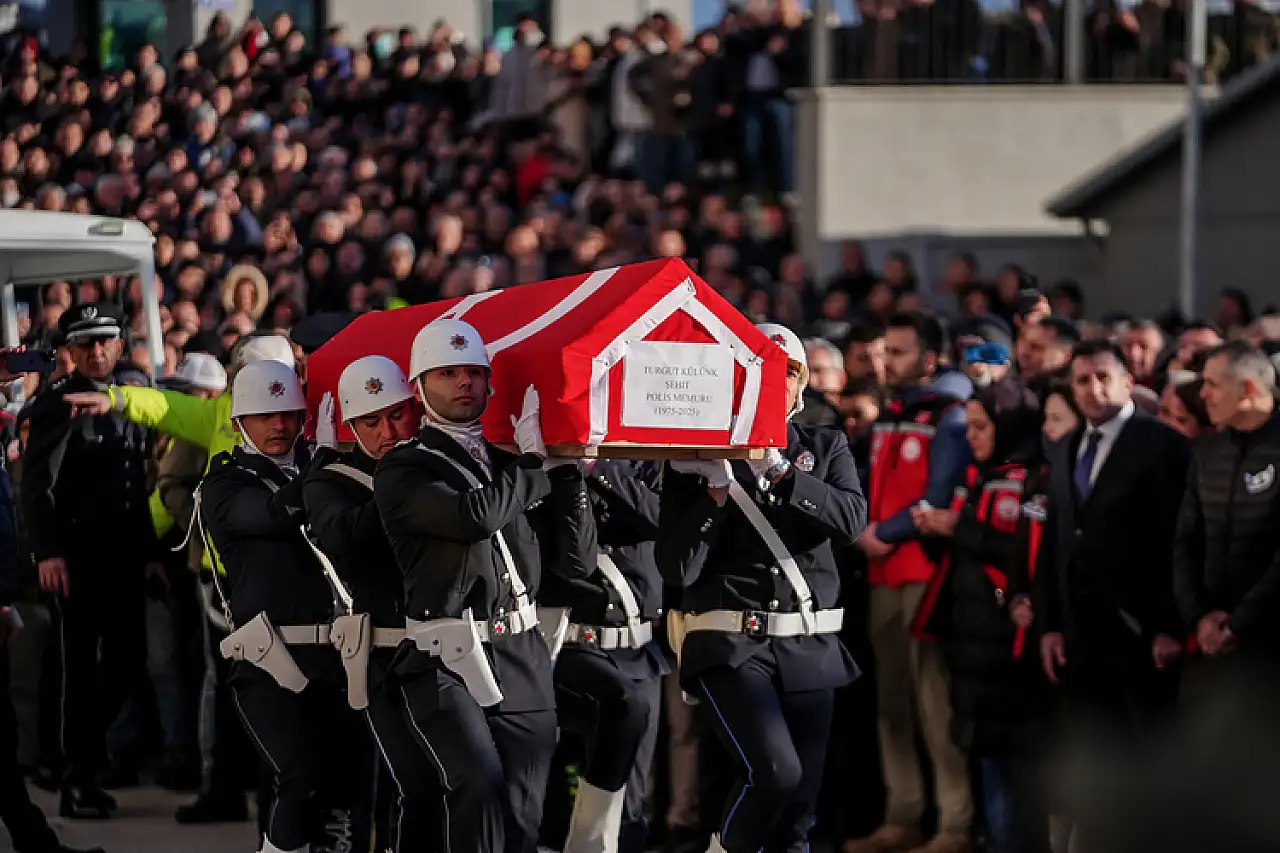 Şehitlerimizi uğurluyoruz