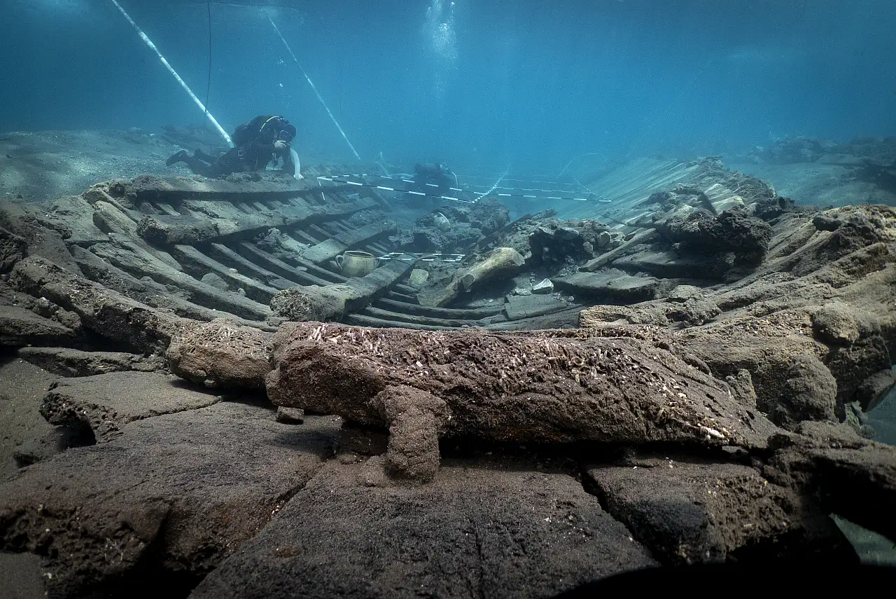 Datça açıklarındaki Osmanlı batığından 'bir müzeyi dolduracak kadar eser' çıktı