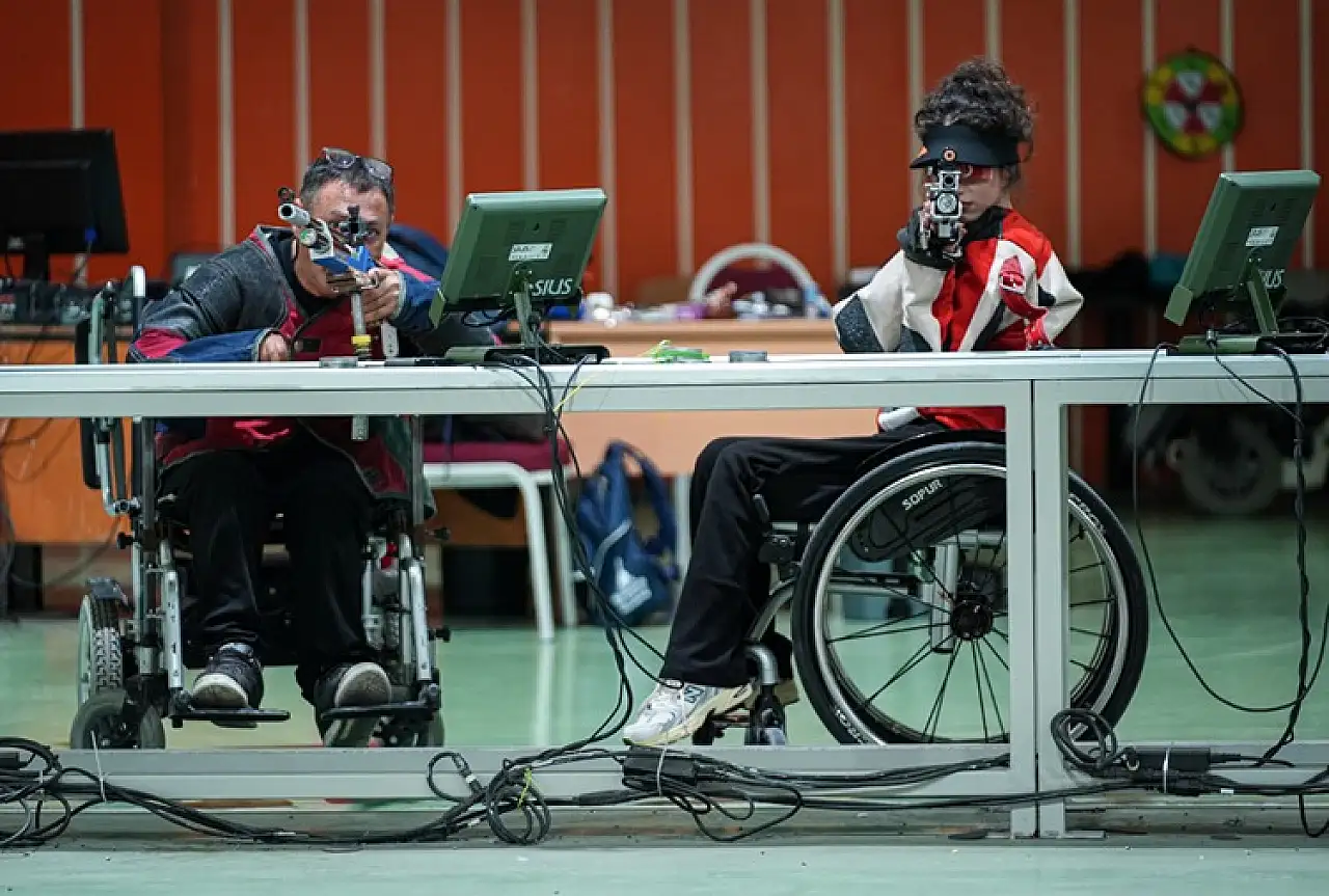 Engelleri atıcılıkla aşan genç kadın, hayatında yeni bir sayfa açtı