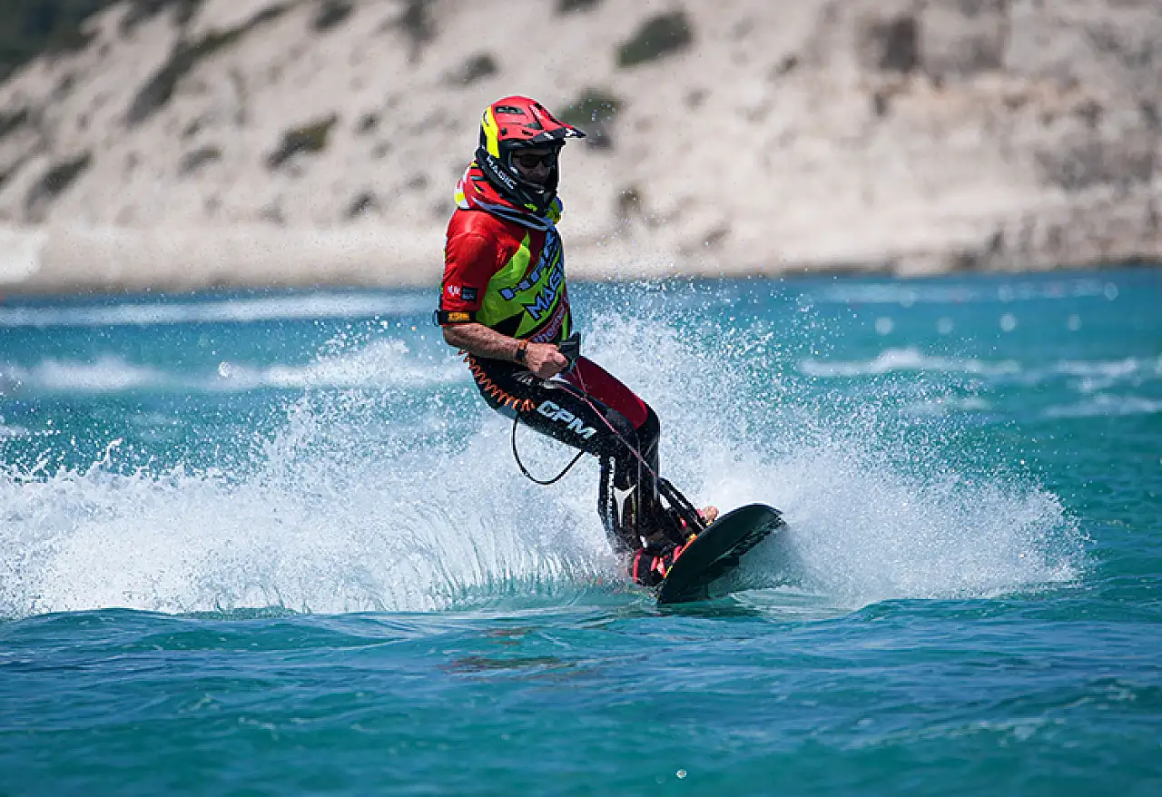 Dünya Motosurf Şampiyonası, Çeşme'de başladı