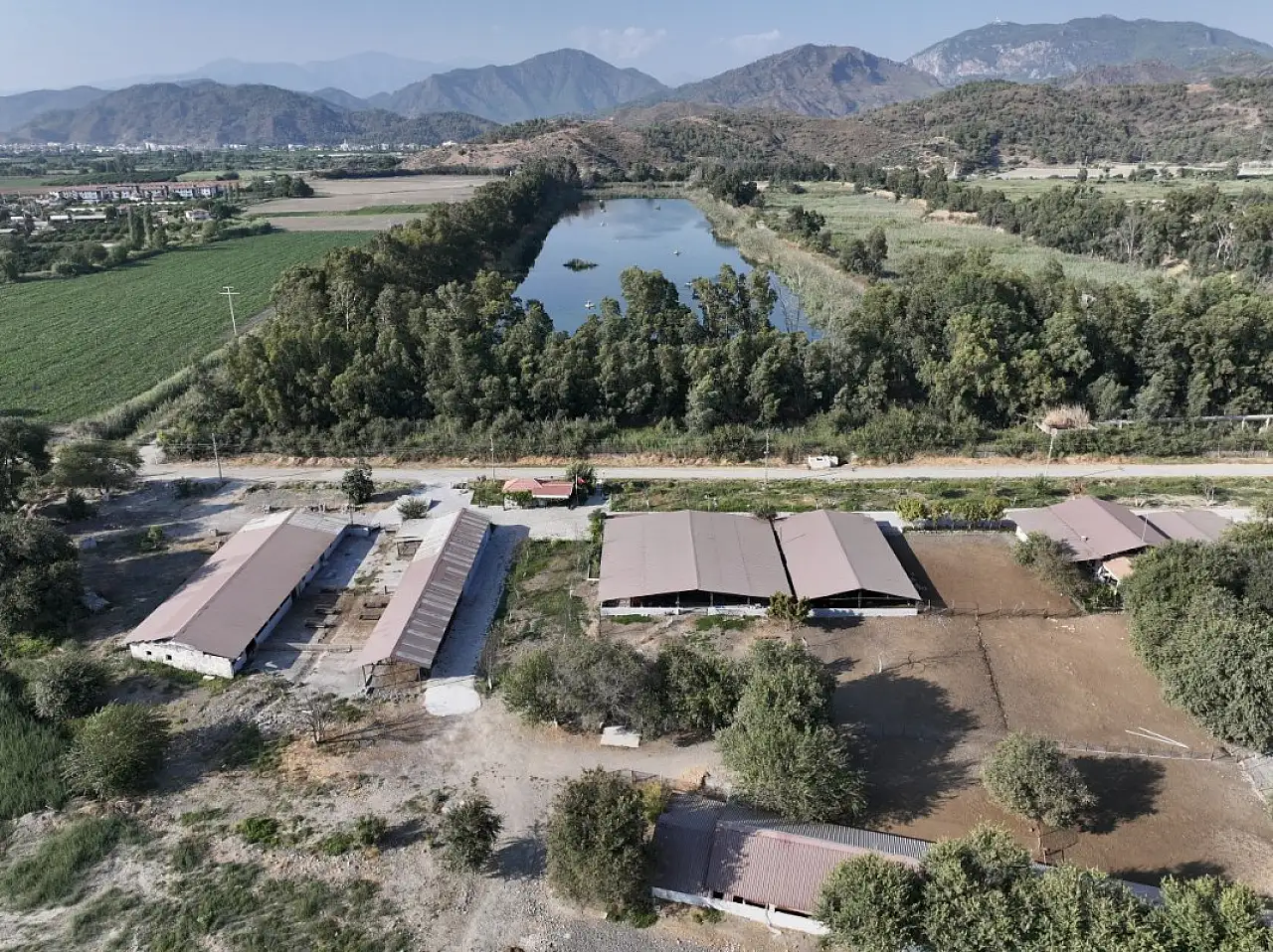 Dalaman'daki cezaevinde meslek öğrenen hükümlüler iş kollarında istihdam ediliyor