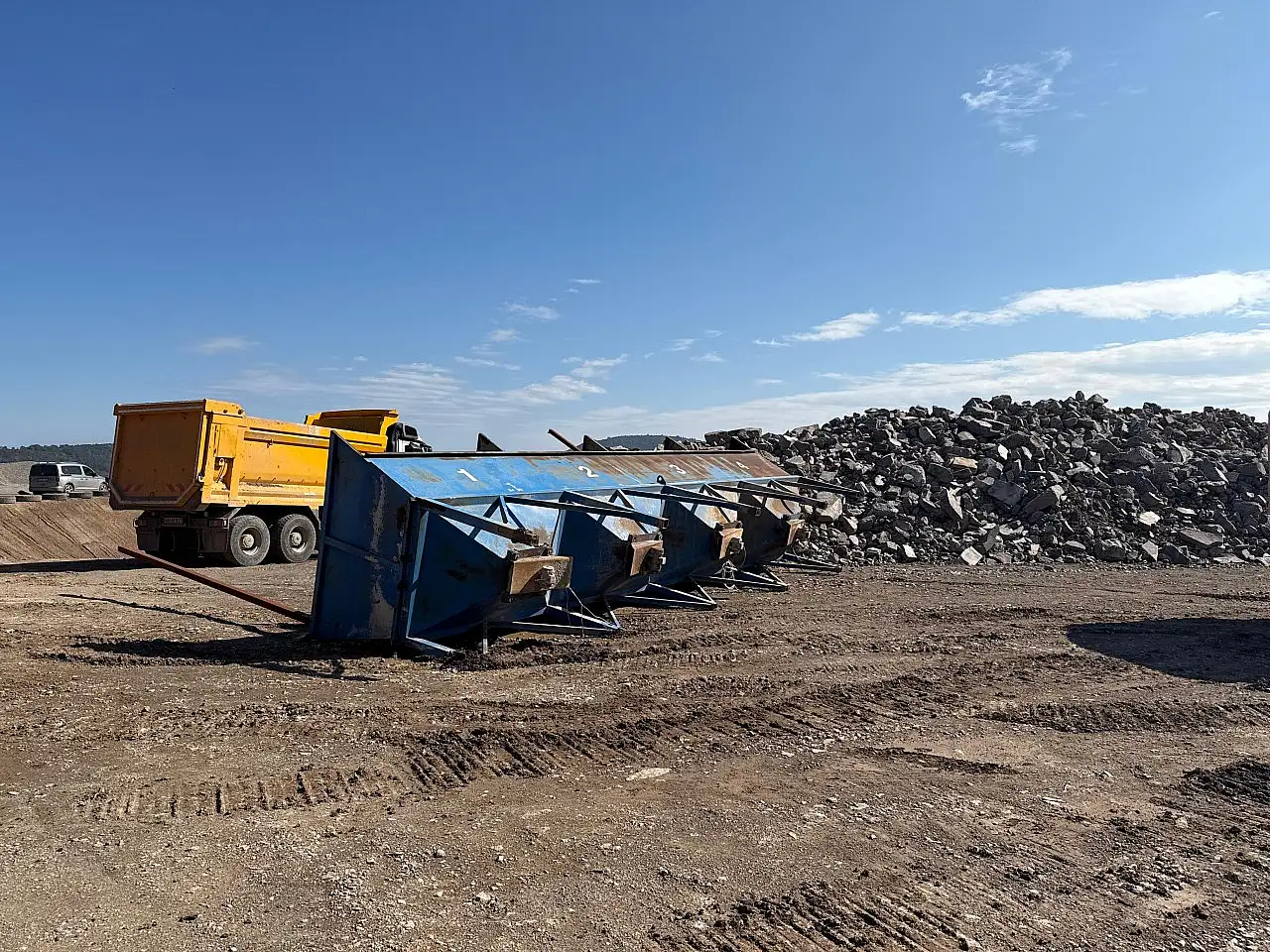 Bodrum'da mera alanında kaçak hafriyat faaliyeti yürüten işletmeye 5 milyon lira ceza verildi