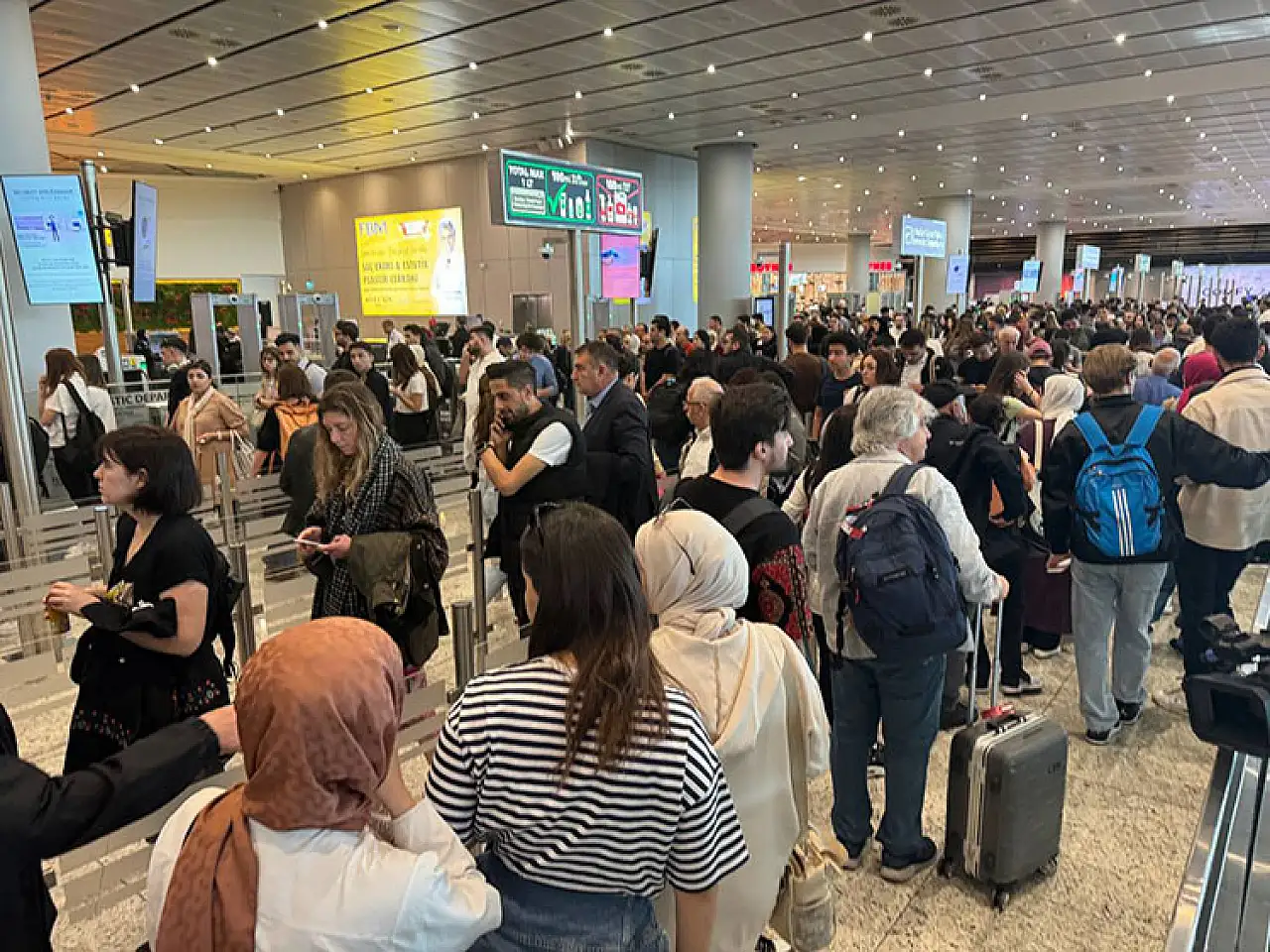 Yılın ilk yarısında hava yoluyla 108,8 milyon yolcu seyahat etti