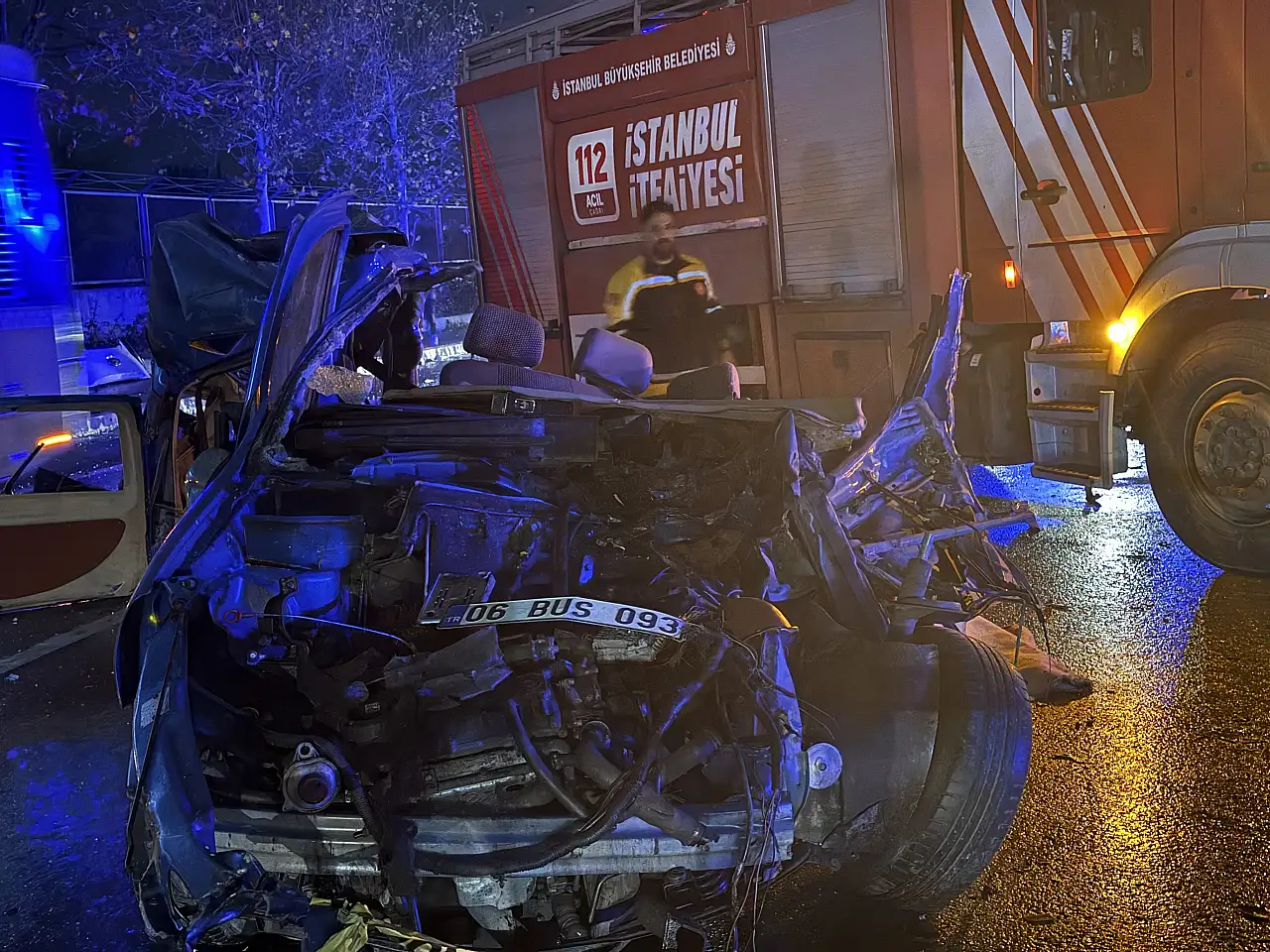 Kontrolden çıkan beton mikseri zincirleme kazaya neden oldu: 2 ölü, 6 yaralı