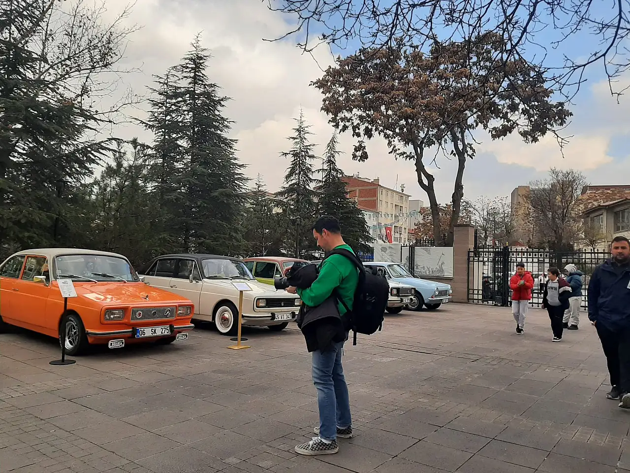 Anadol araçlarının sergilendiği 'Anadol'un Doğuşu Sergisi' ziyarete açıldı