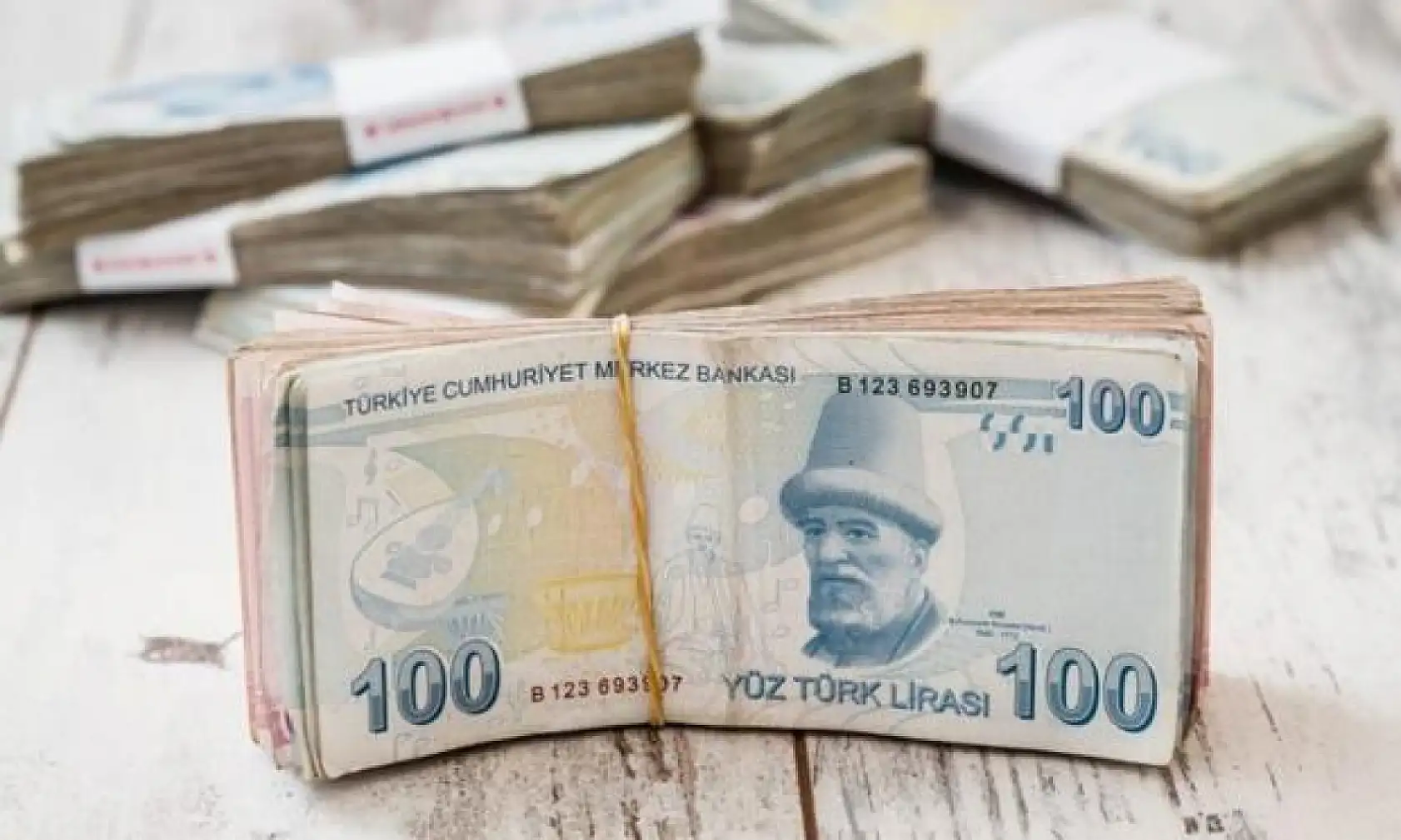 100 bin TL için rekor faiz getirisi İşte yüzde 56 faiz veren banka! 