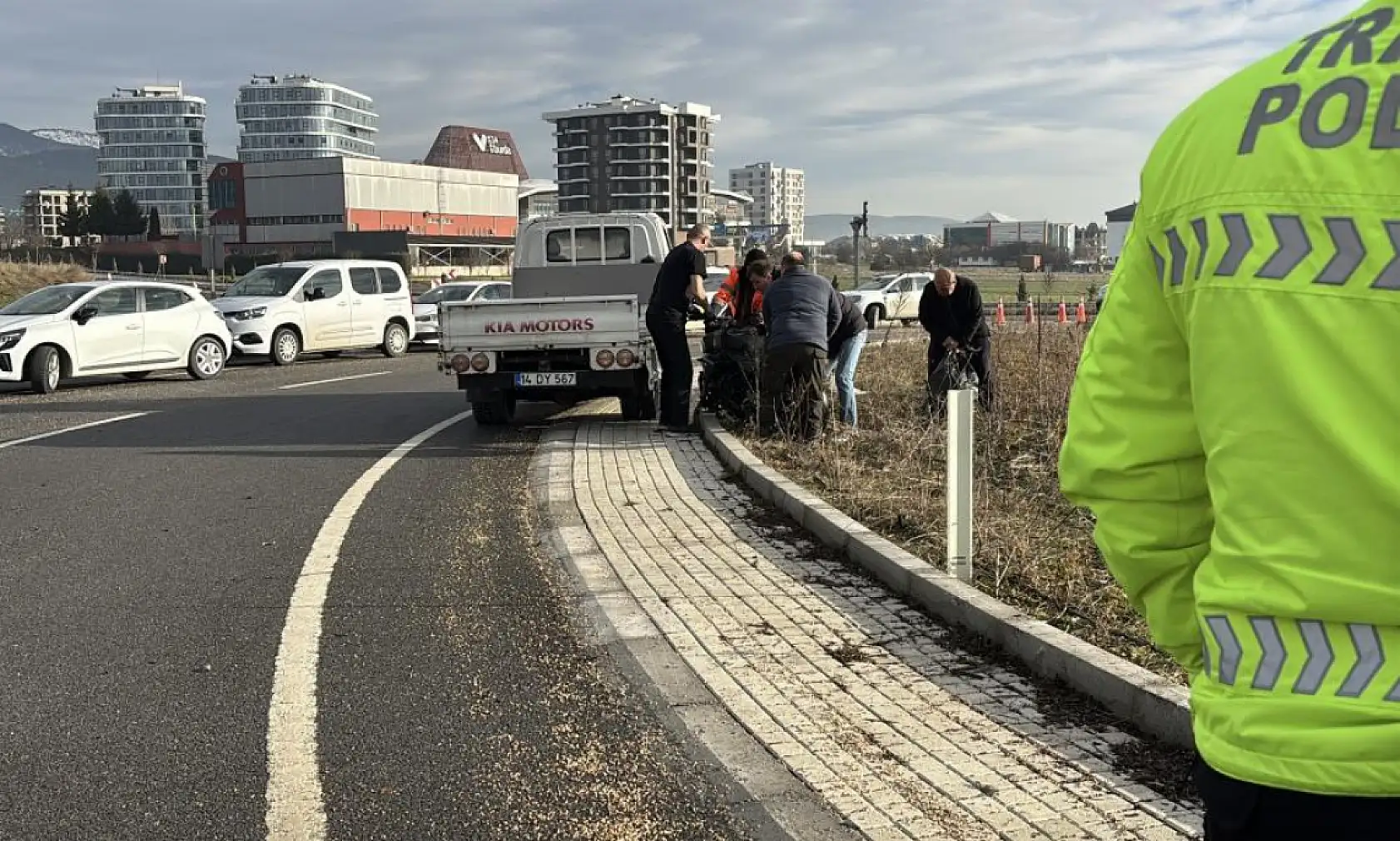 Geceden beri haber alınamayan 19 yaşındaki genç, kaza yapmış halde ölü bulundu