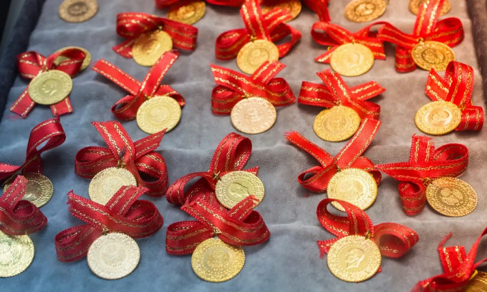 Altın atağa kalkarak tekrar yükselmeye başladı