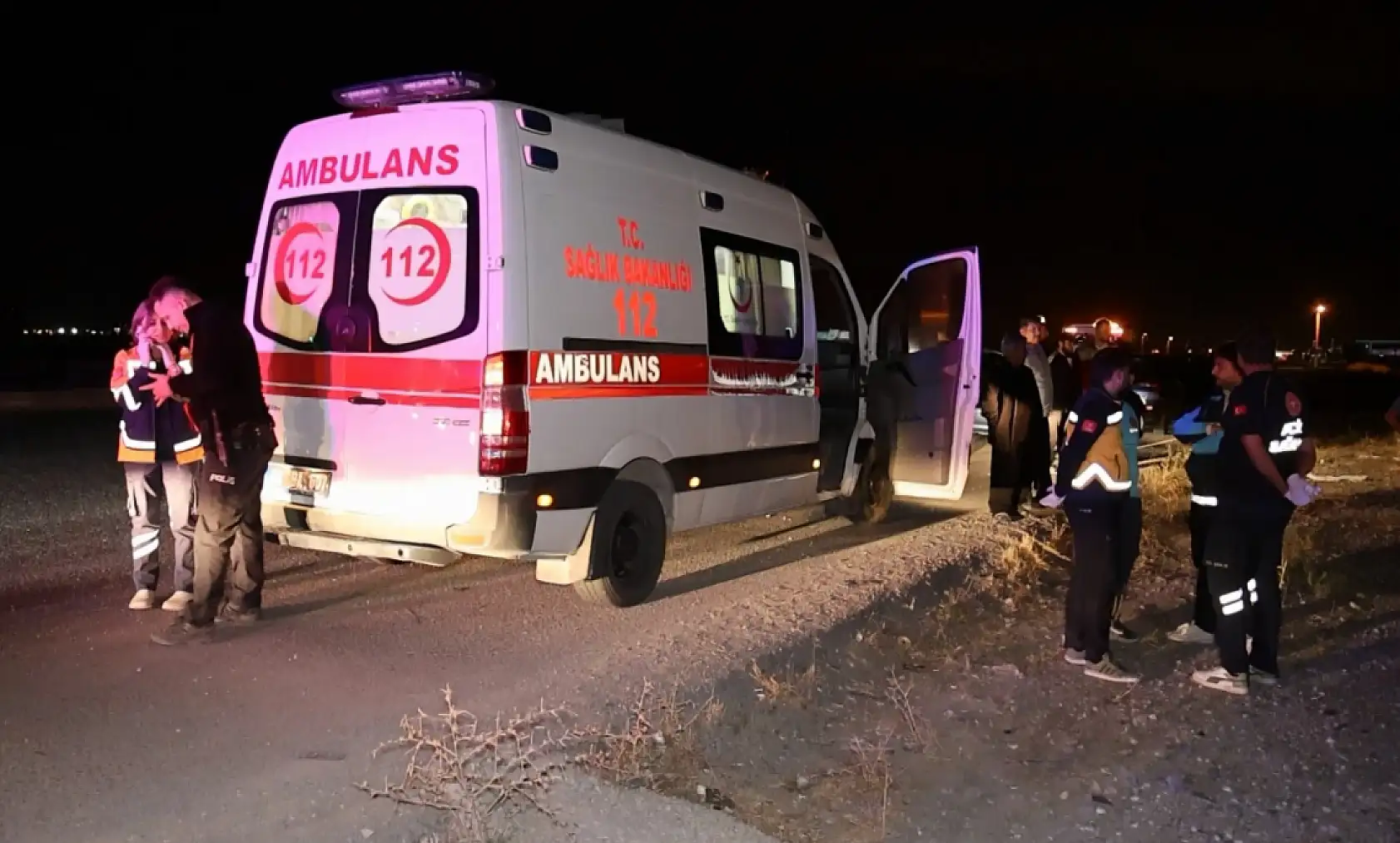 Ehliyetsiz ve alkollü otomobil sürücüsü takla atarak boş araziye girdi: 1 ölü, 1 yaralı