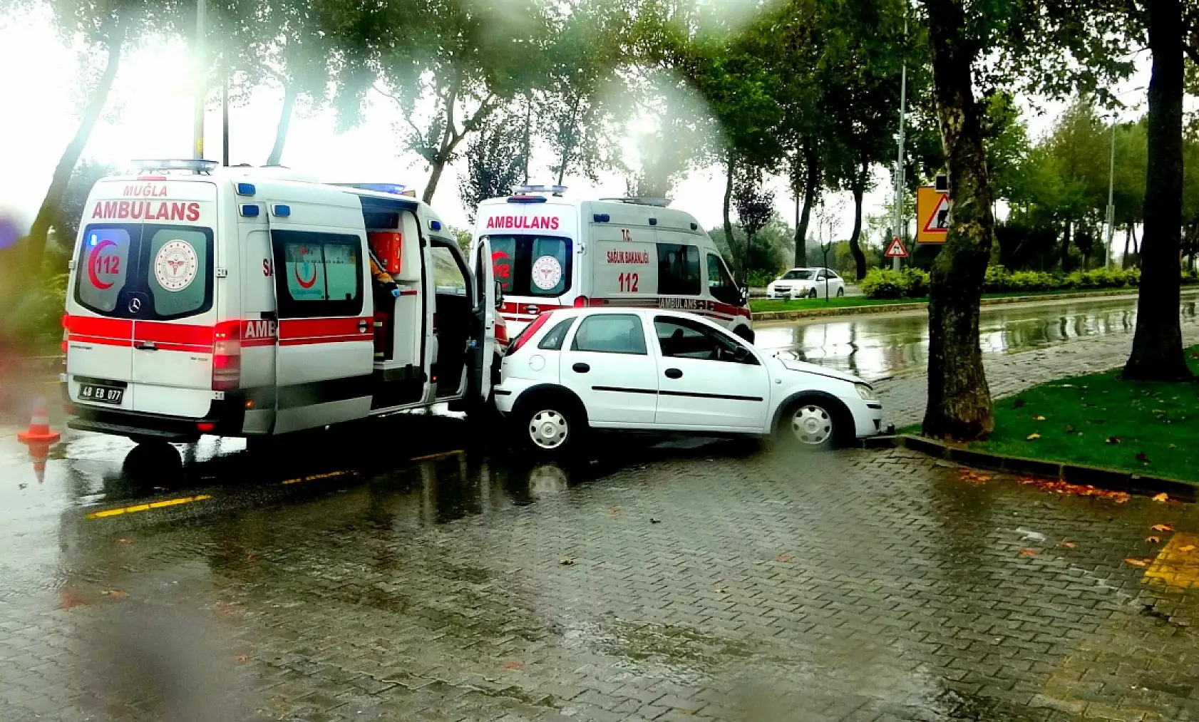 Menteşe'de trafik kazası: 3 yaralı