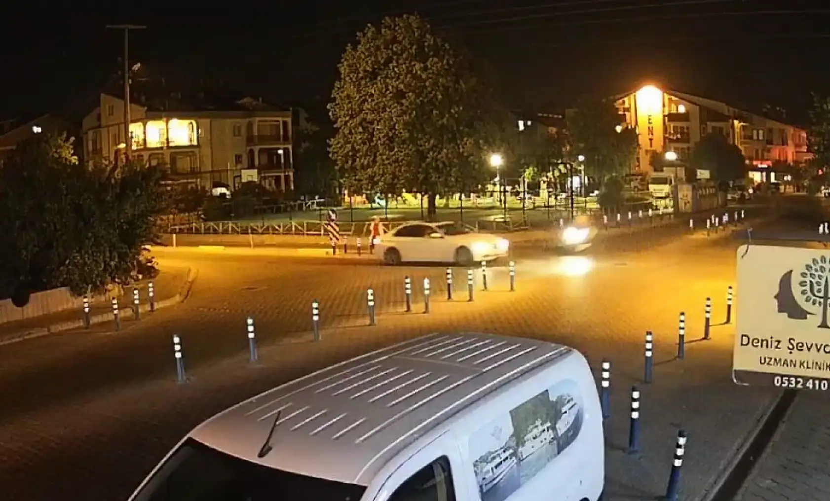 Fethiye'de motosikletle otomobil çarpıştı: 1 yaralı