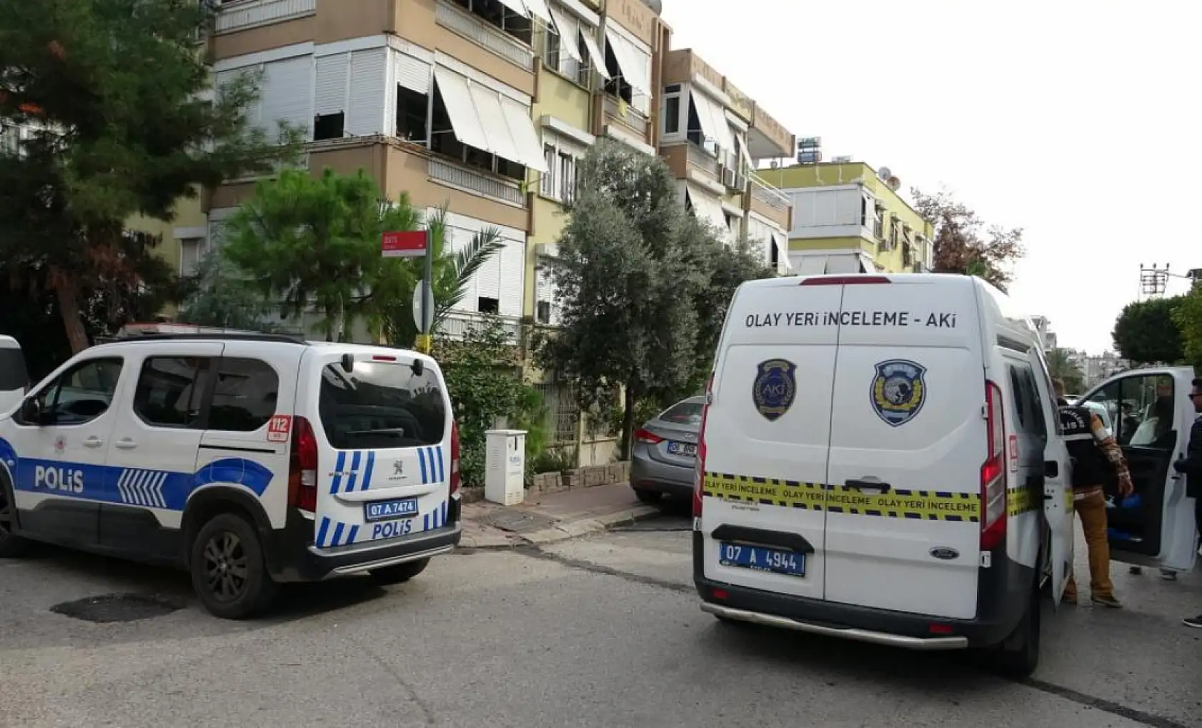 Bacağını elektrikli testereye kaptıran yaşlı adam ağır yaralandı, olayı haber alan torun gözyaşlarına boğuldu