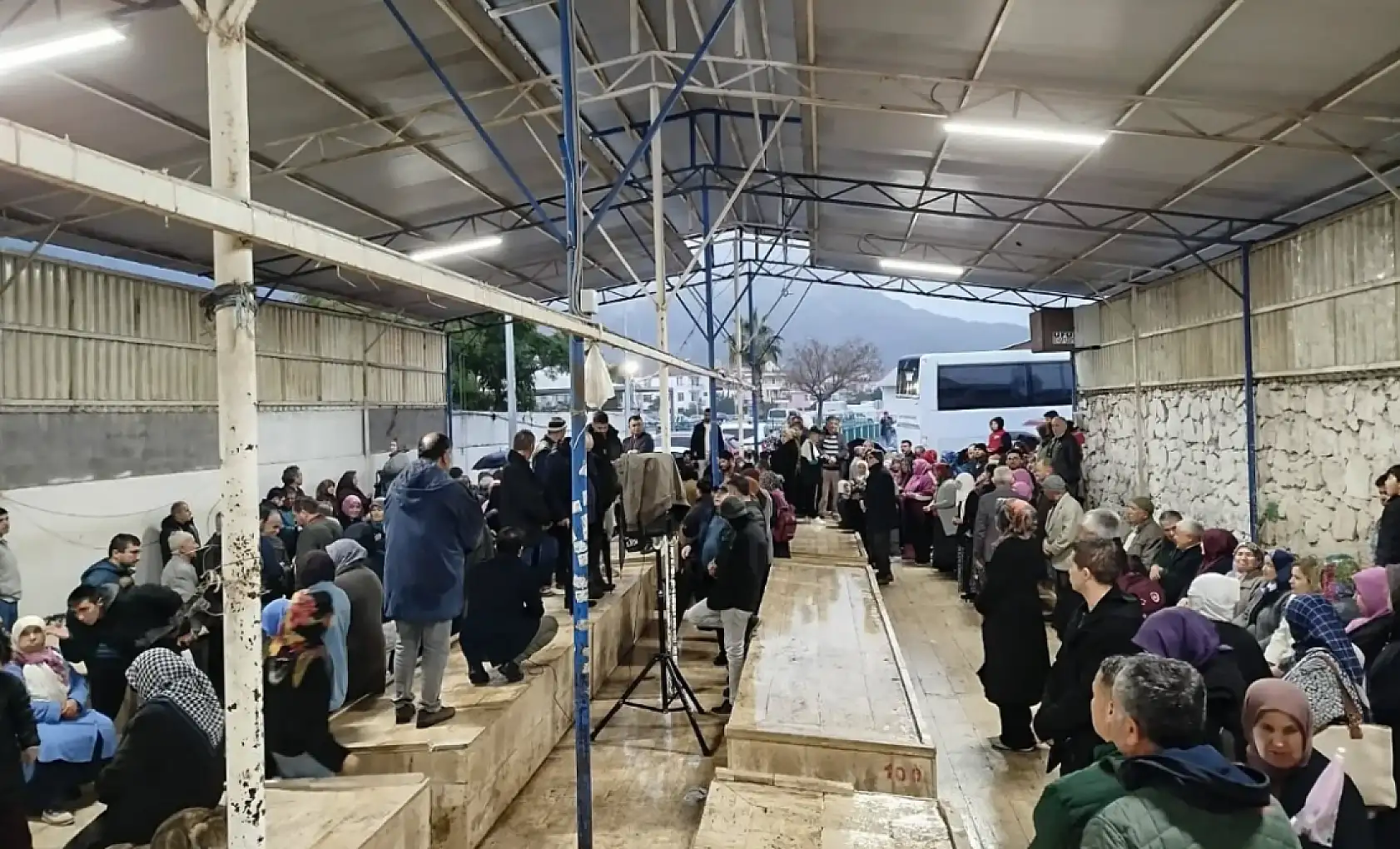 Fethiye'de 93 Umreci Dualarla Kutsal Topraklara Uğurlandı