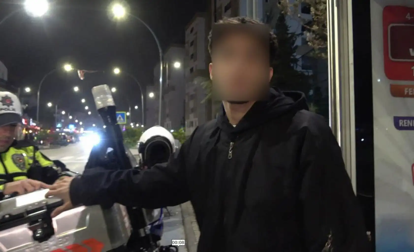 Ehliyet yetersizliği gerekçesiyle ceza yiyen üniversite öğrencisi: 'Şu an duygu falan kalmadı bende, bu borcu nasıl ödeyeceğimi düşünüyorum'