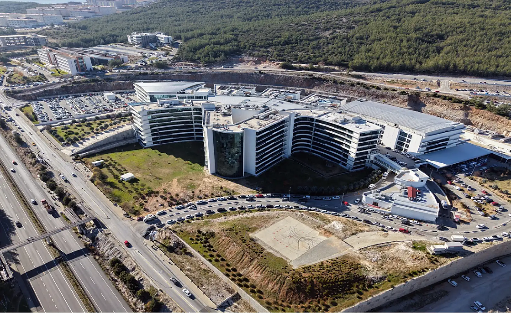 Muğla EAH Başhekimi Prof. Dr. Acar: 'Günlük 6 bin 500 poliklinik hizmeti sunuyoruz'