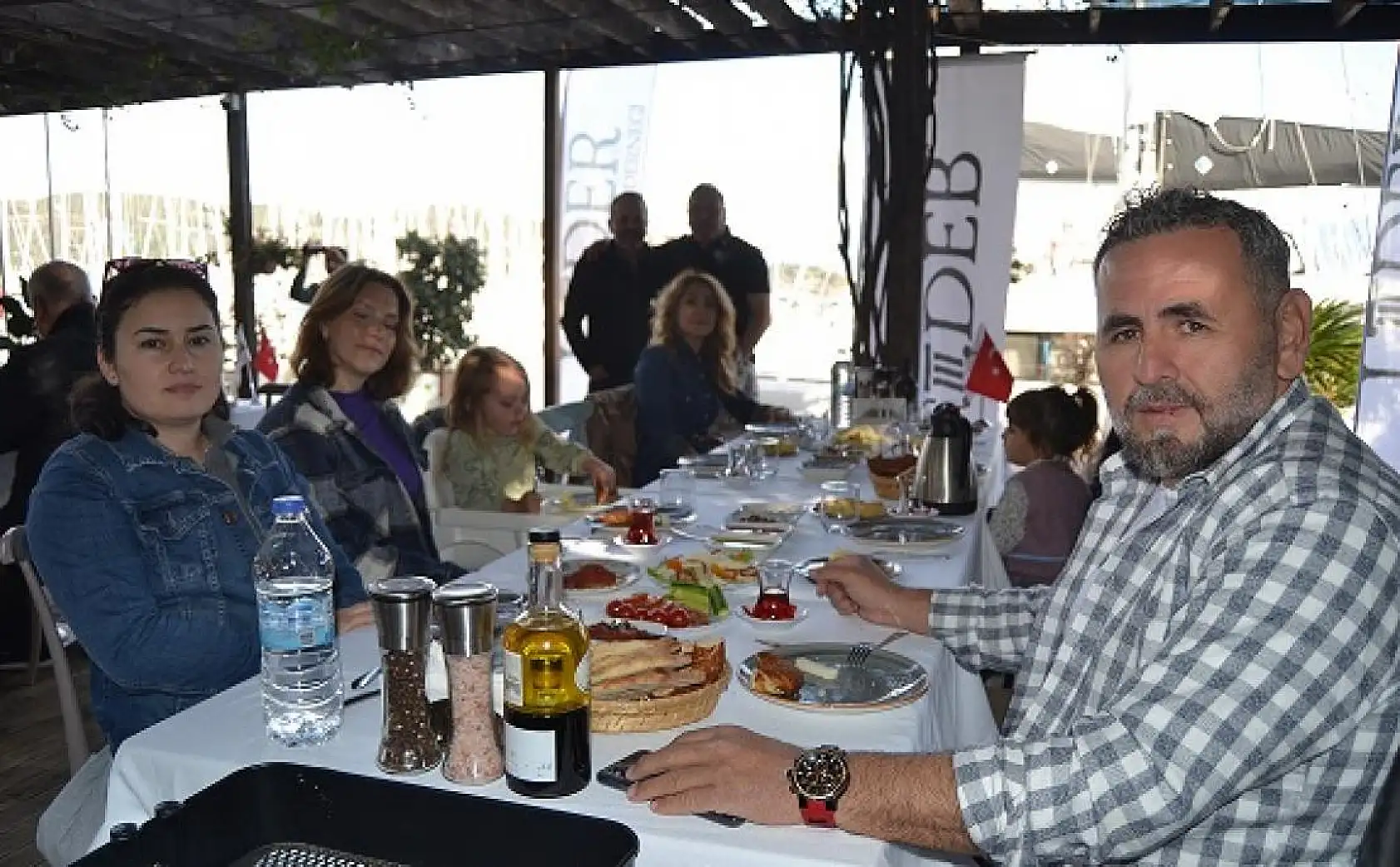 Likya İş İnsanları Derneği üyeleri kahvaltıda bir araya geldiler