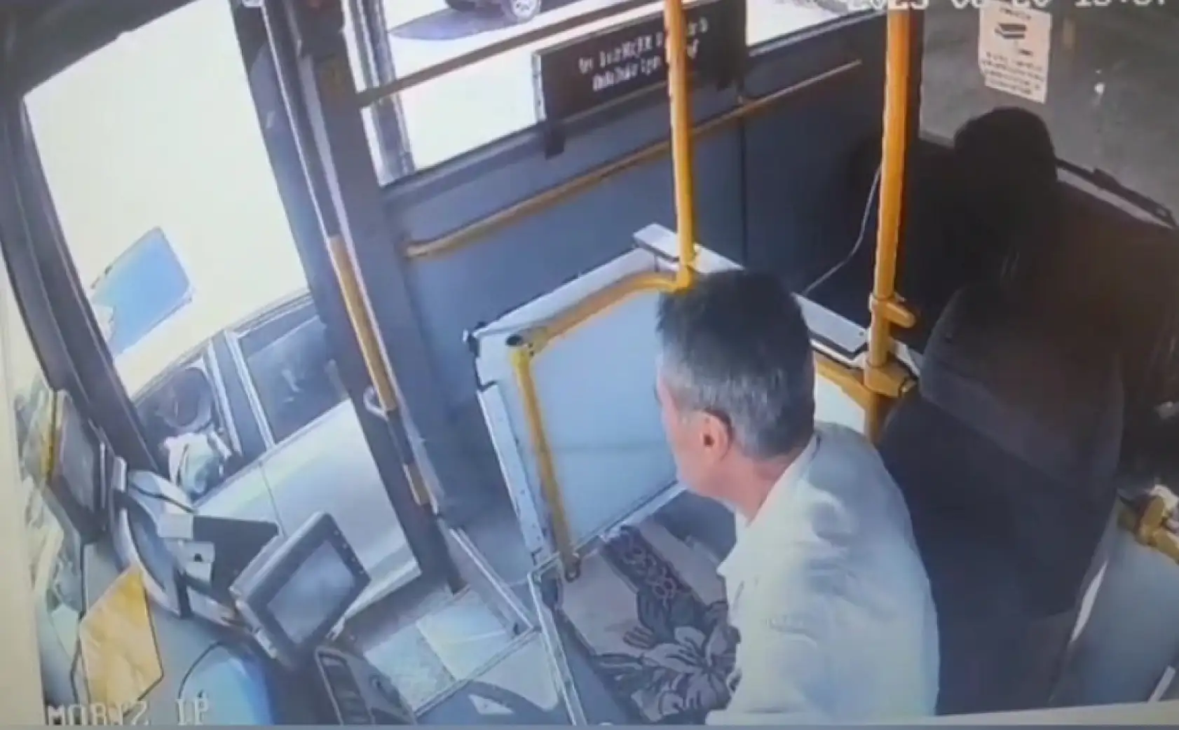 Otobüs şoförüne silahla saldıran şüpheli yakalandı