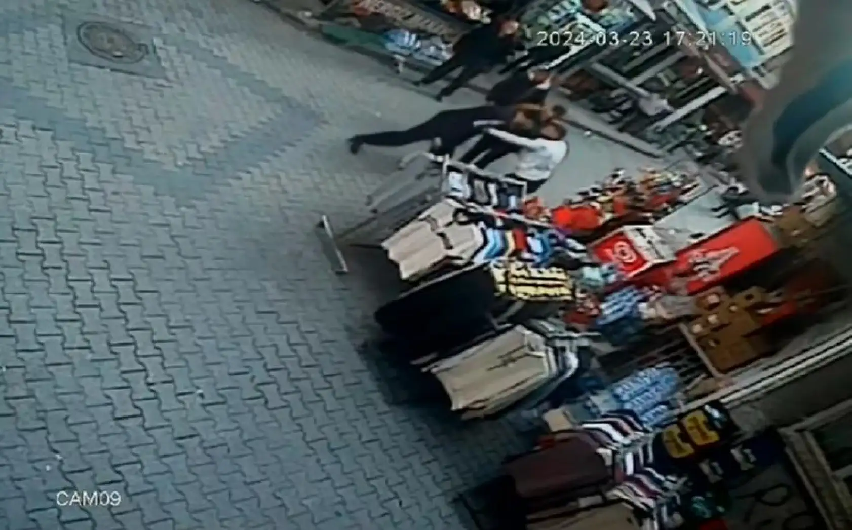 Çıkan tartışmada arkadaşını defalarca bıçakladı