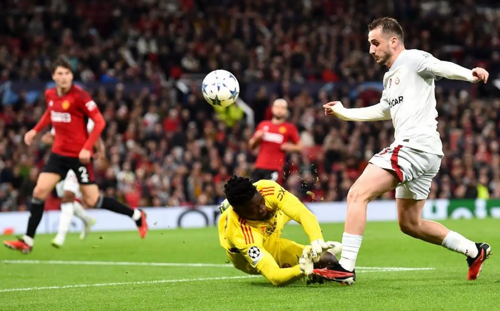 Galatasaray – Manchester United maçı ücretsiz mi? Hangi kanalda?