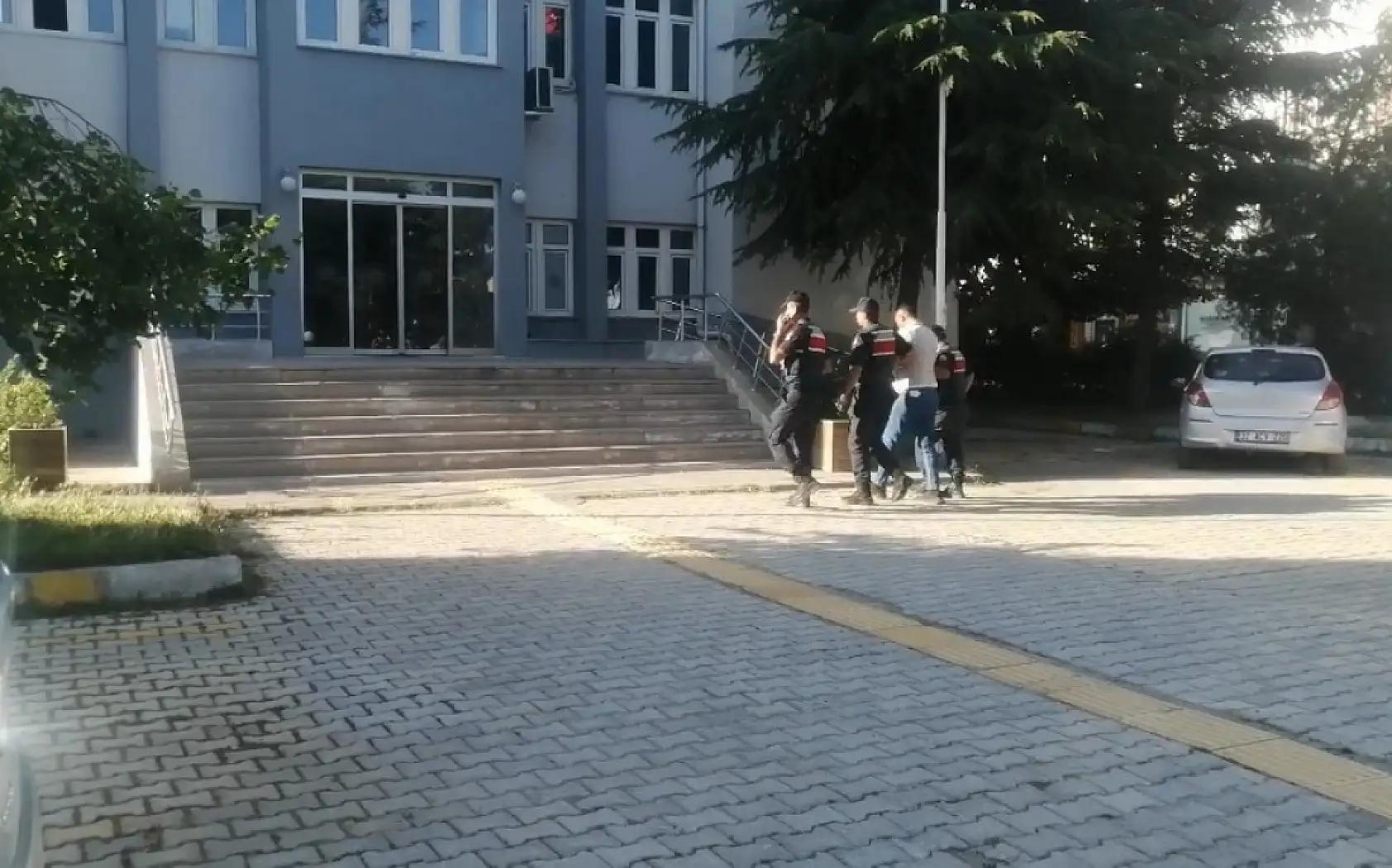 Yayaya çarpıp ölümüne neden oldu, 4 saat sonra başka bir köyde saklanırken yakalandı