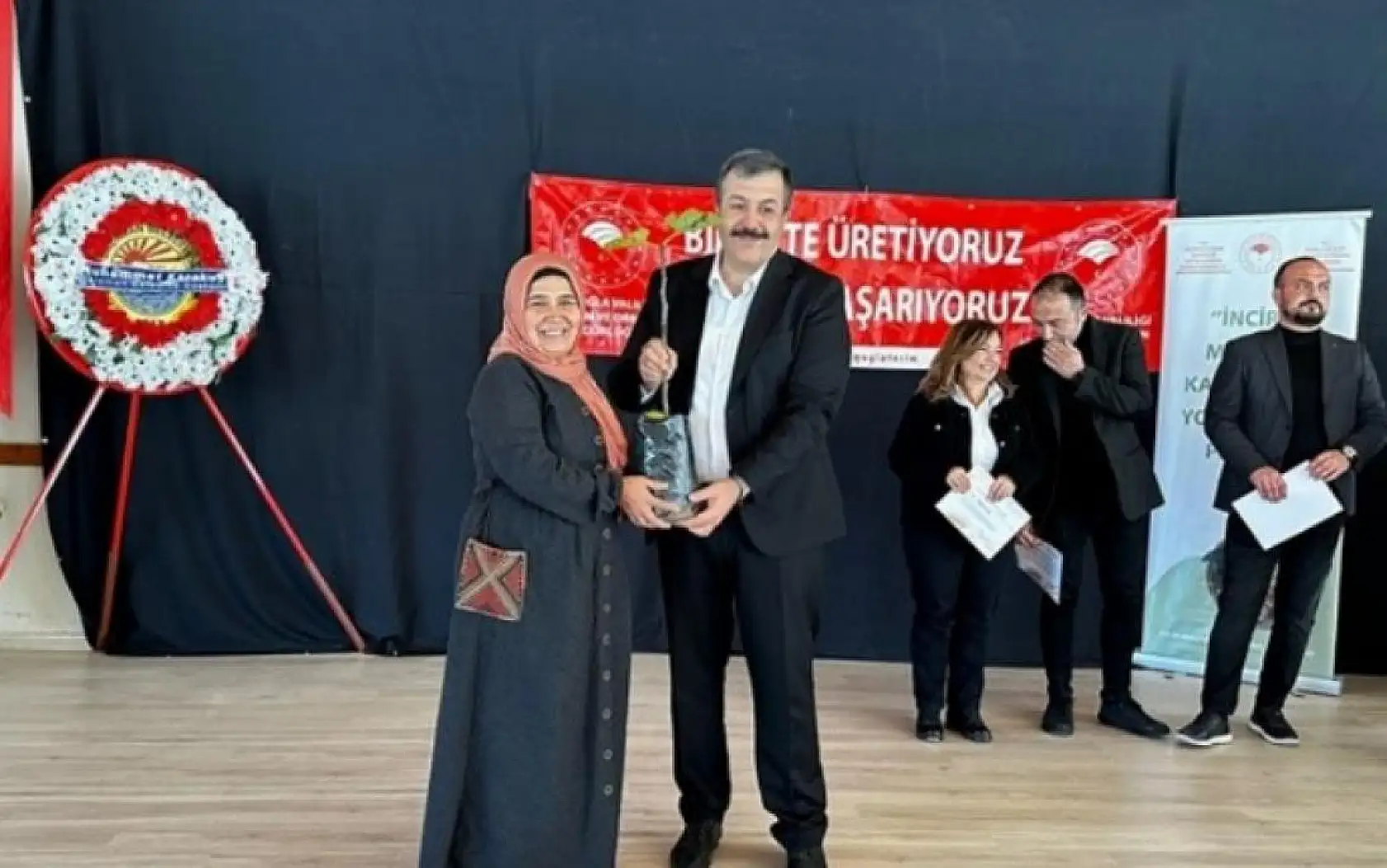 İncir fidanları dağıtıldı