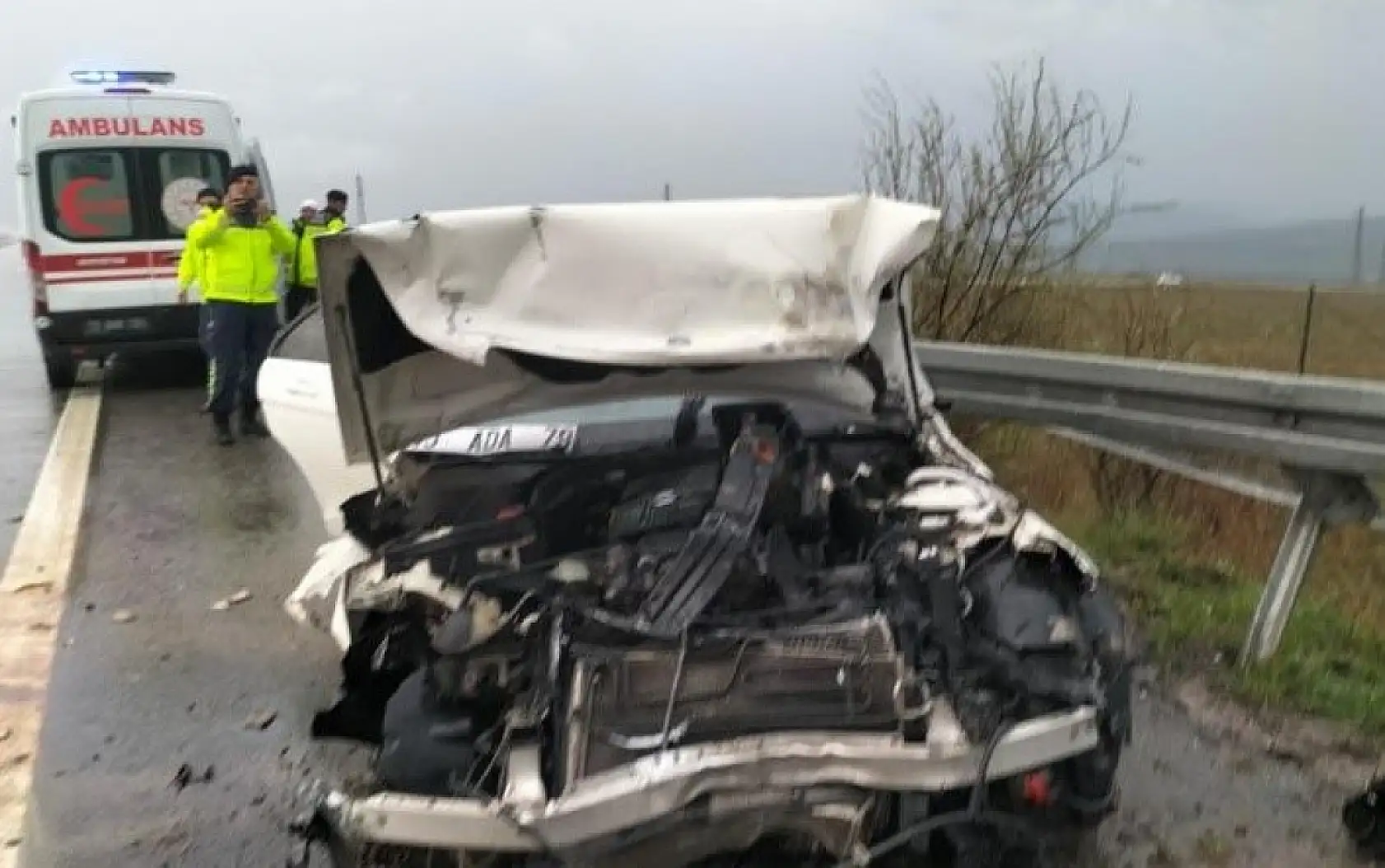 Zincirleme kaza: 2 ölü, 4 yaralı