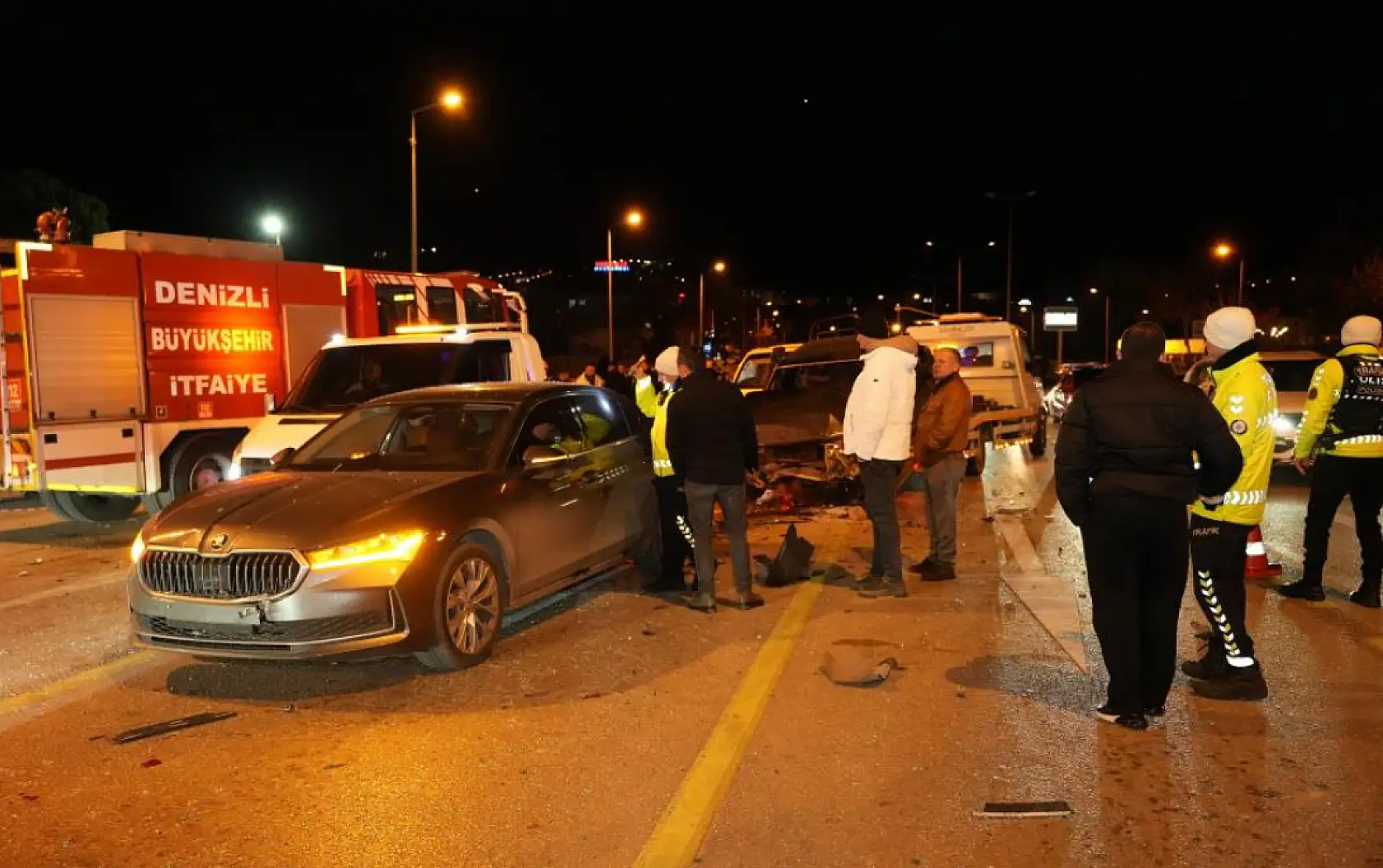 5 Aracın Karıştığı Zincirleme Kazada Çok Sayıda Yaralı