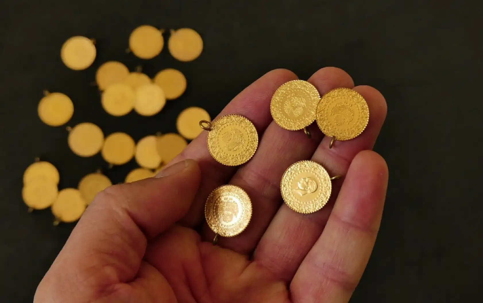 Altın atağa kalkarak tekrar yükselmeye başladı