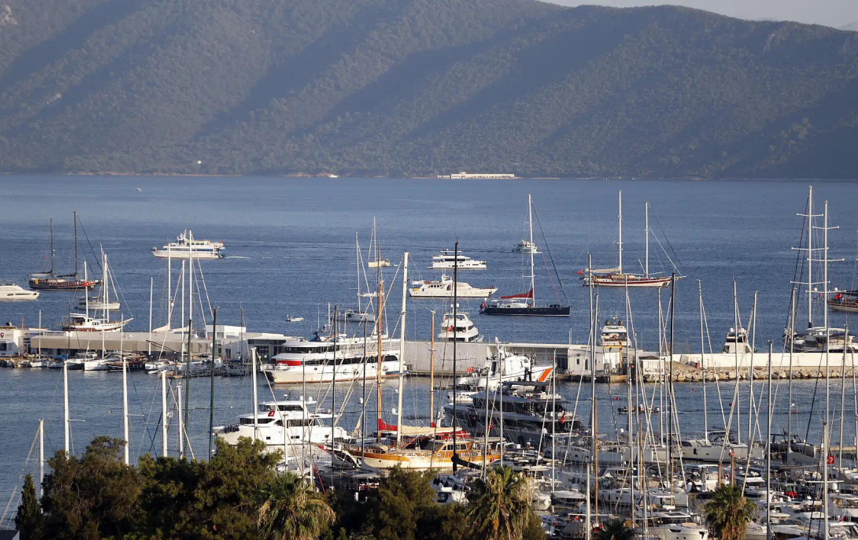 Yat yoğunluğu yaşanan Bodrum koylarıyla ilgili düzenleme yapılması önerisi