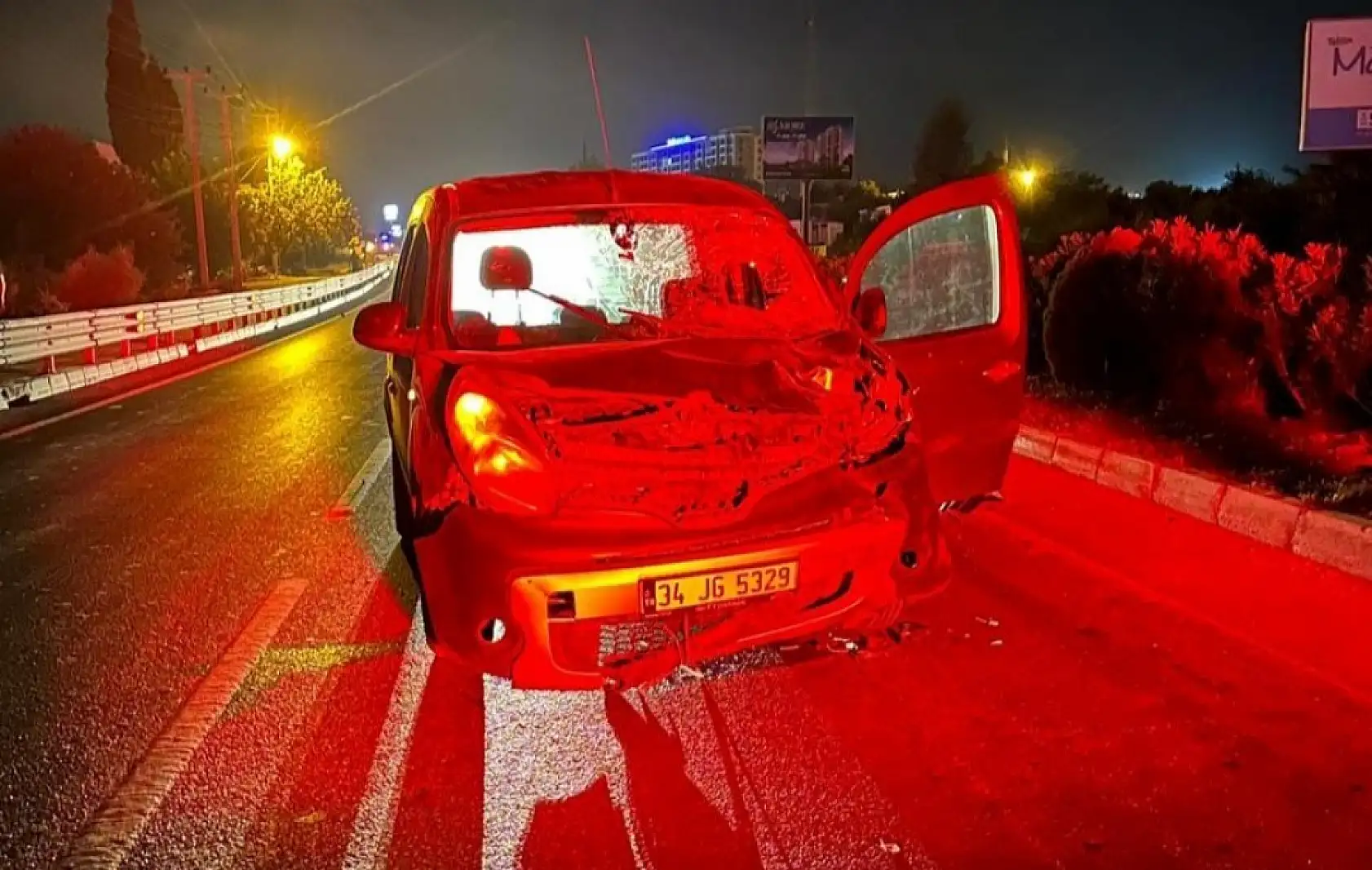 Mersin-Antalya Karayolu'nda trafik kazası: Yaya olay yerinde hayatını kaybetti