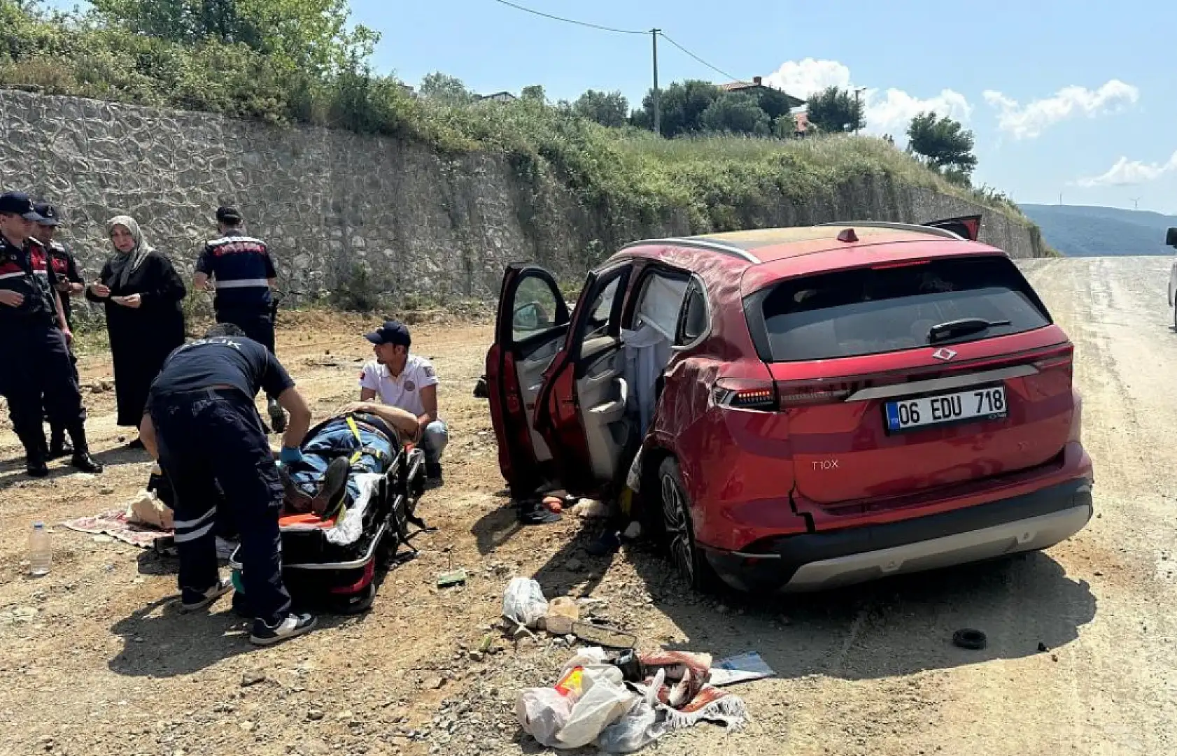 Togg kazası: Araç 4 metreden uçtu, 2 yaralı