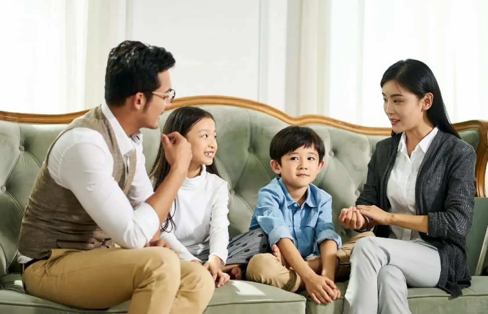 Minik Ellerde Büyük Tehlike: Ekran Bağımlılığı ve 4 Önemli Tehlike!