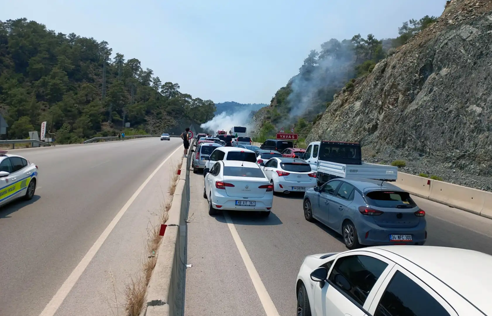 Fethiye'de araç yangını