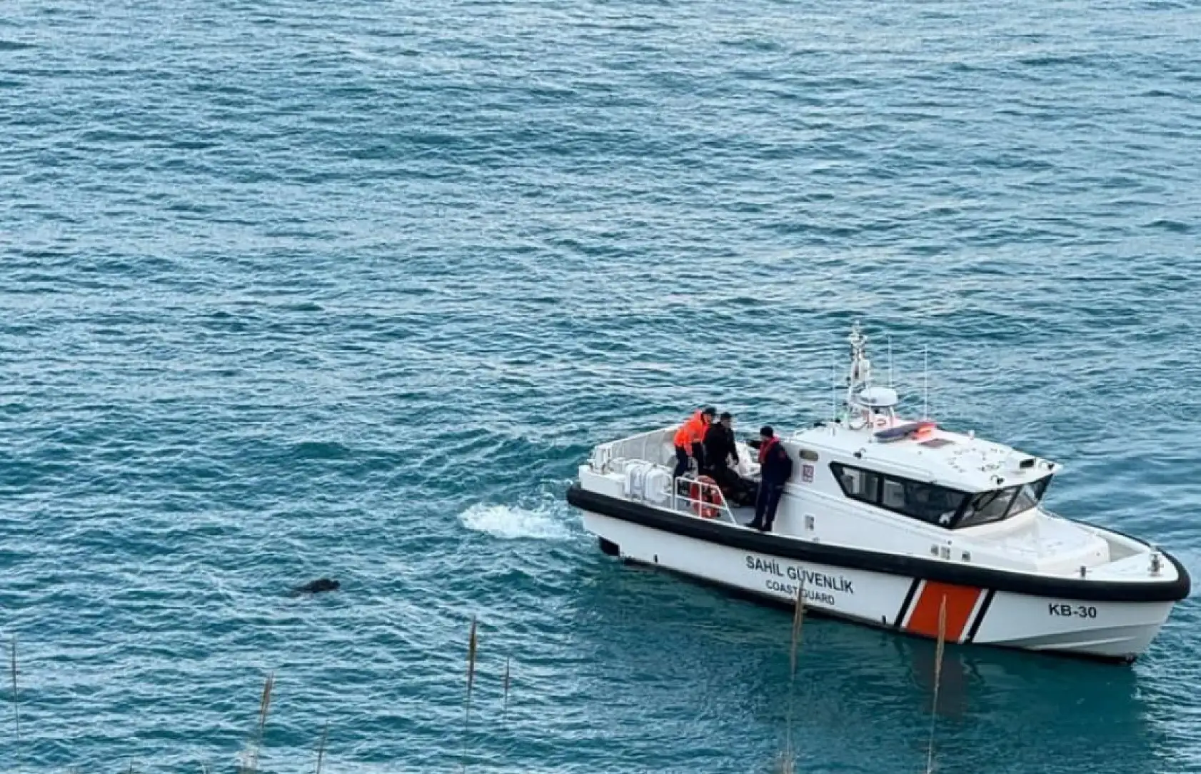 Denize düşen şahsı arama çalışmalarında başka bir kişiye ait ceset bulundu