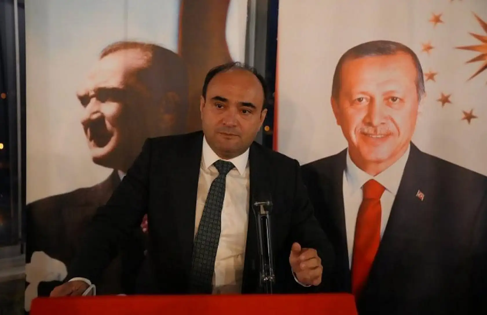 Başkan Akdenizli, MHP Teşkilatının Yemeğine Katıldı