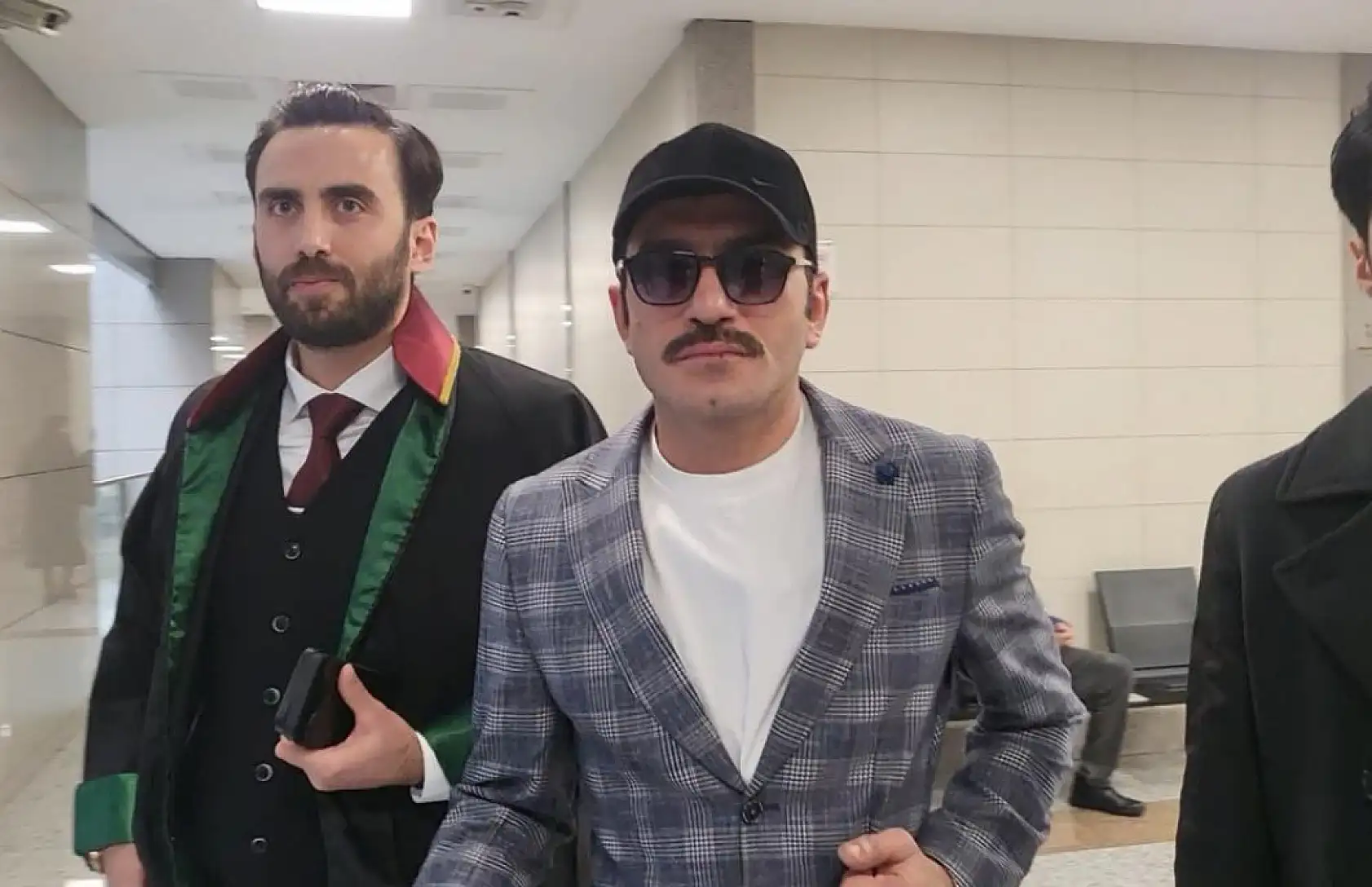 Oyuncu Ufuk Bayraktar hakim karşısında: 'Ben sadece Beyoğlu'ndaki gençlere yardımcı olmaya çalışırım'