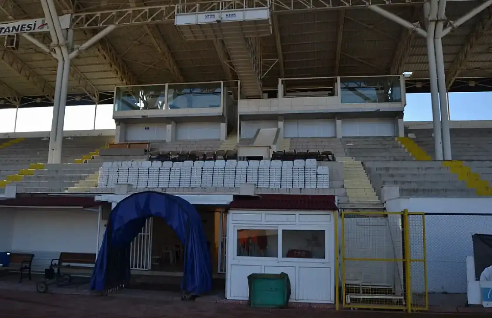 Fethiyespor Teknik Direktörü Dinçel, 'Betonarme Tribünü Haftaya Yıkılıyor'