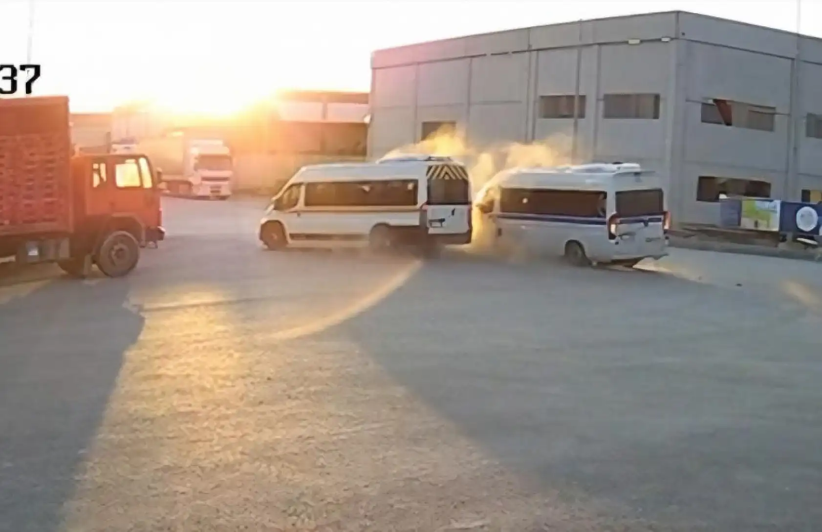 Manisa'da işçi servisi kaza yaptı: 19 yaralı