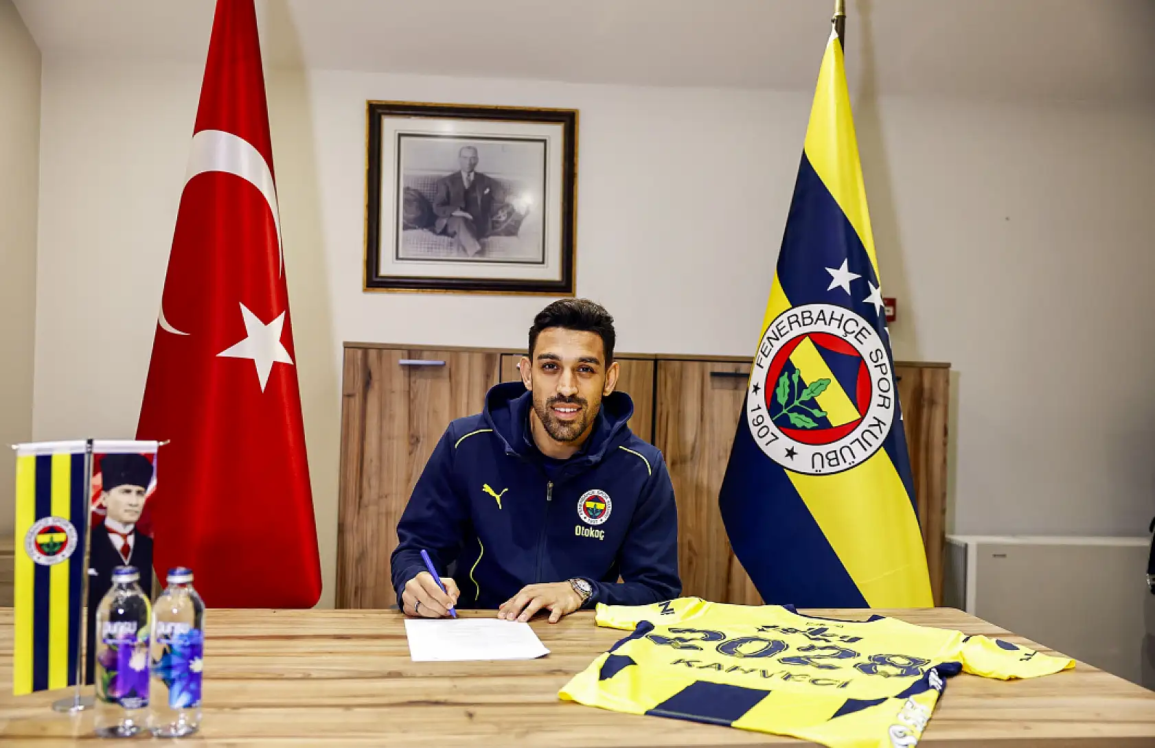İrfan Can Kahveci, 3 yıl daha Fenerbahçe'de