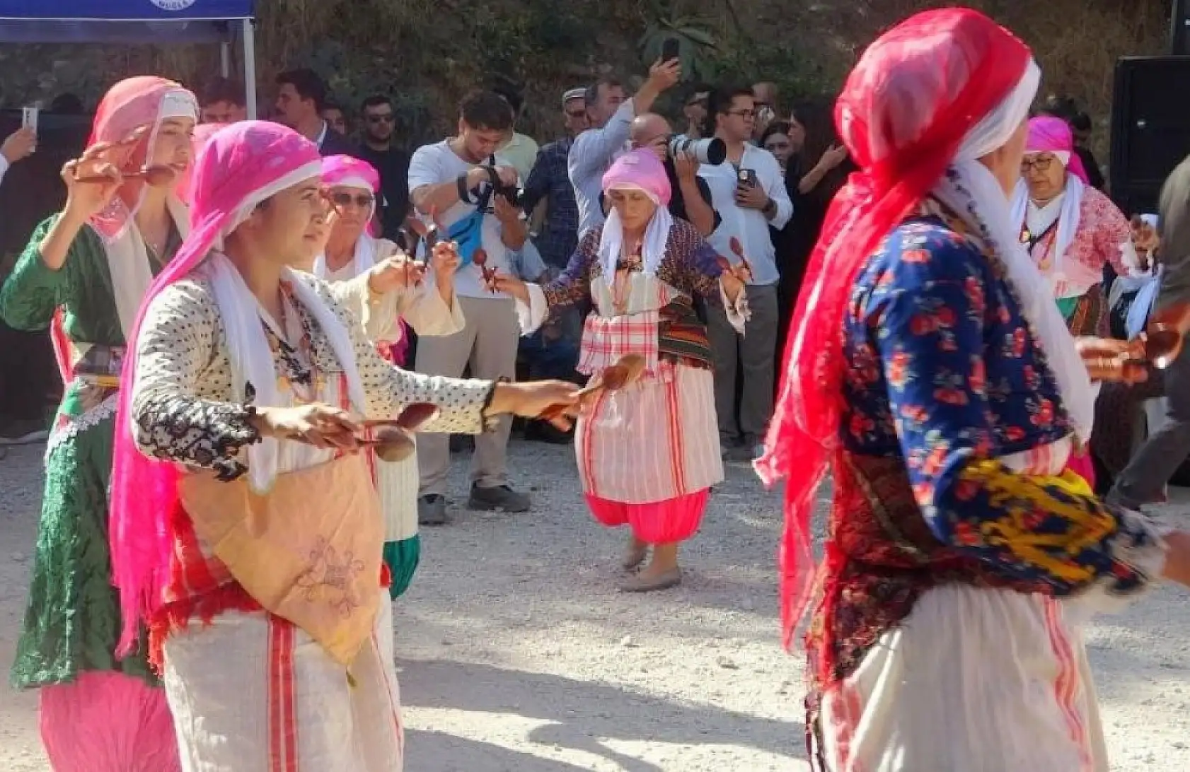 Asırlık gelenek, kadınların ellerinde yeniden hayat buluyor