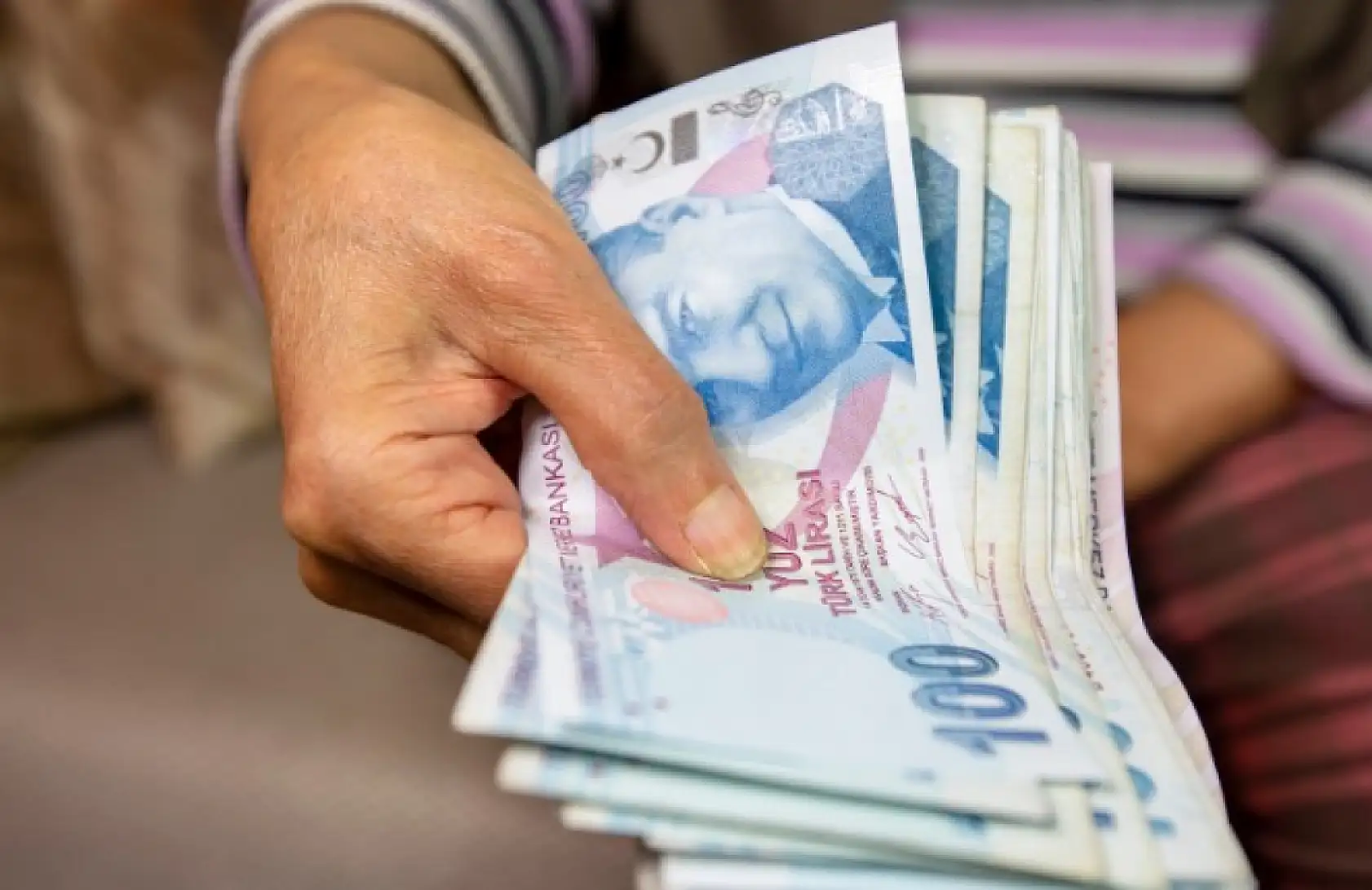 Bakan sinyal verdi, 1 milyon emekliyi ilgilendiren yeni düzenleme