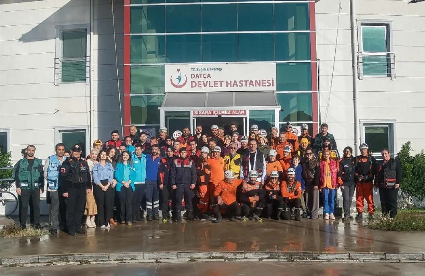 Deprem ve yangın tatbikatı yapıldı